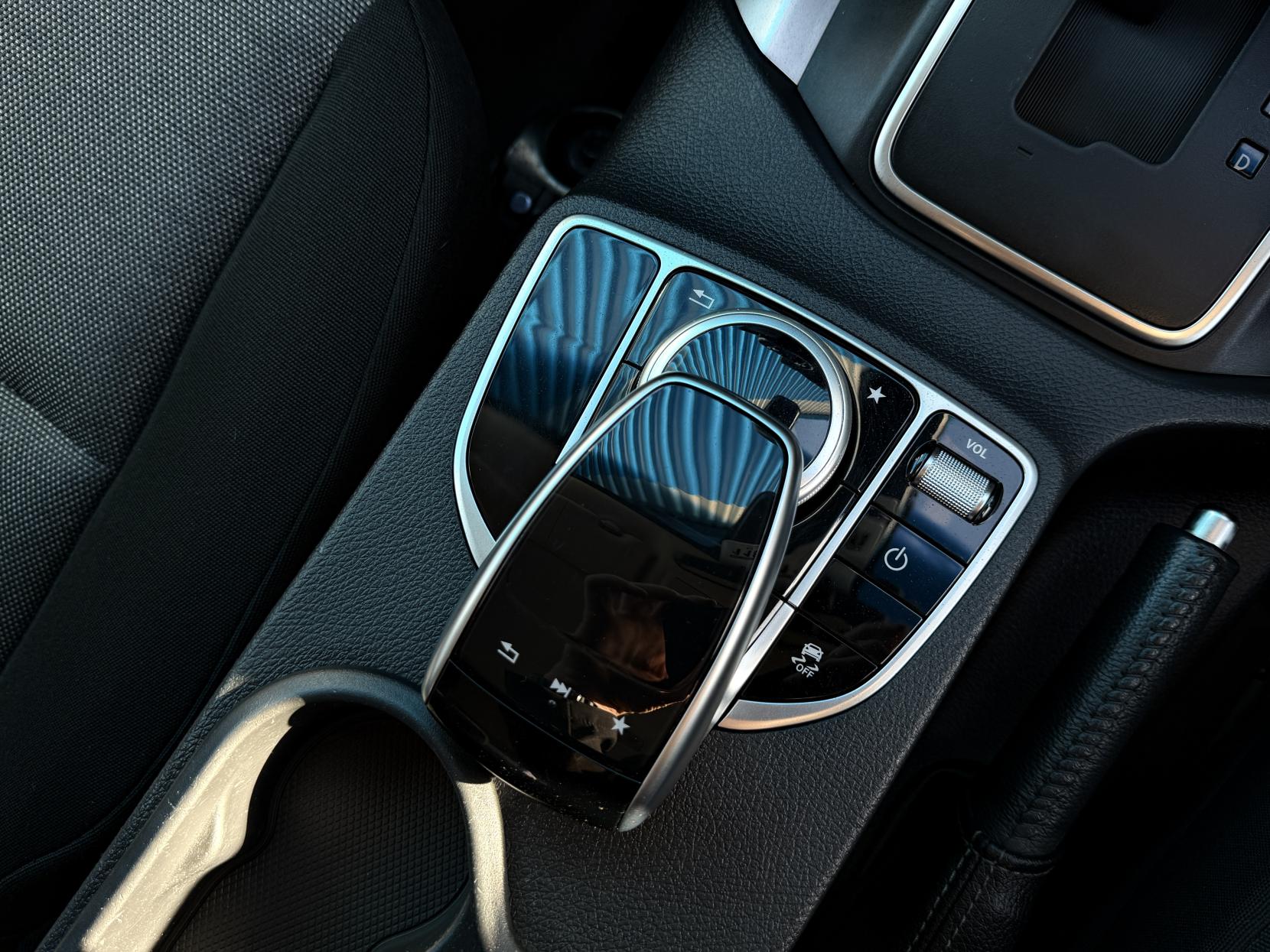 Mercedes-Benz X Class 2.3 CDI Progressive Pickup Double Cab 4dr Diesel Auto 4MATIC Euro 6 (190 ps)