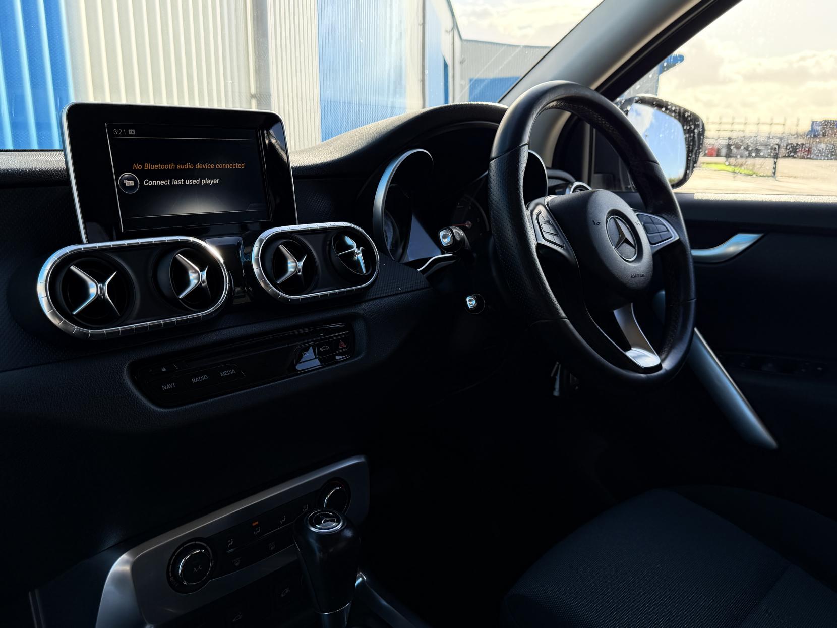 Mercedes-Benz X Class 2.3 CDI Progressive Pickup Double Cab 4dr Diesel Auto 4MATIC Euro 6 (190 ps)