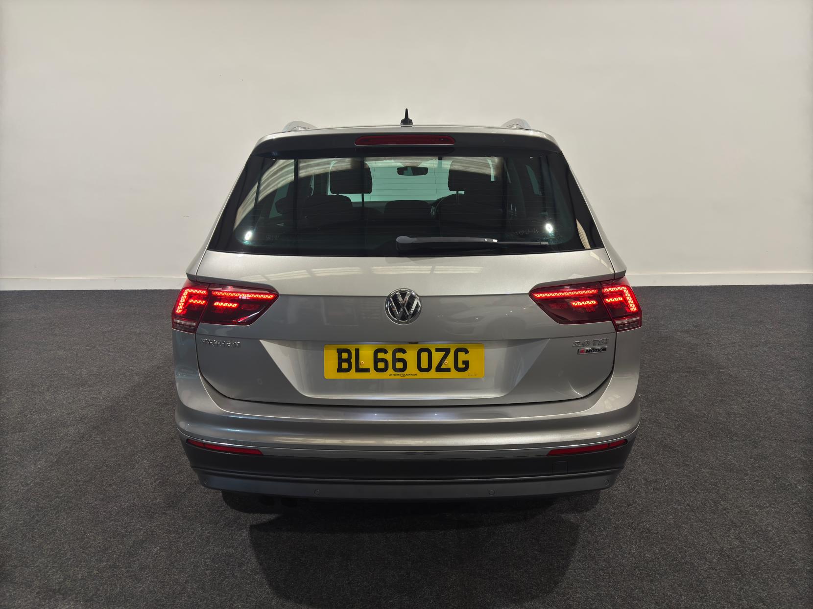 Volkswagen Tiguan 2.0 TSI BlueMotion Tech SEL SUV 5dr Petrol DSG 4Motion Euro 6 (s/s) (180 ps)