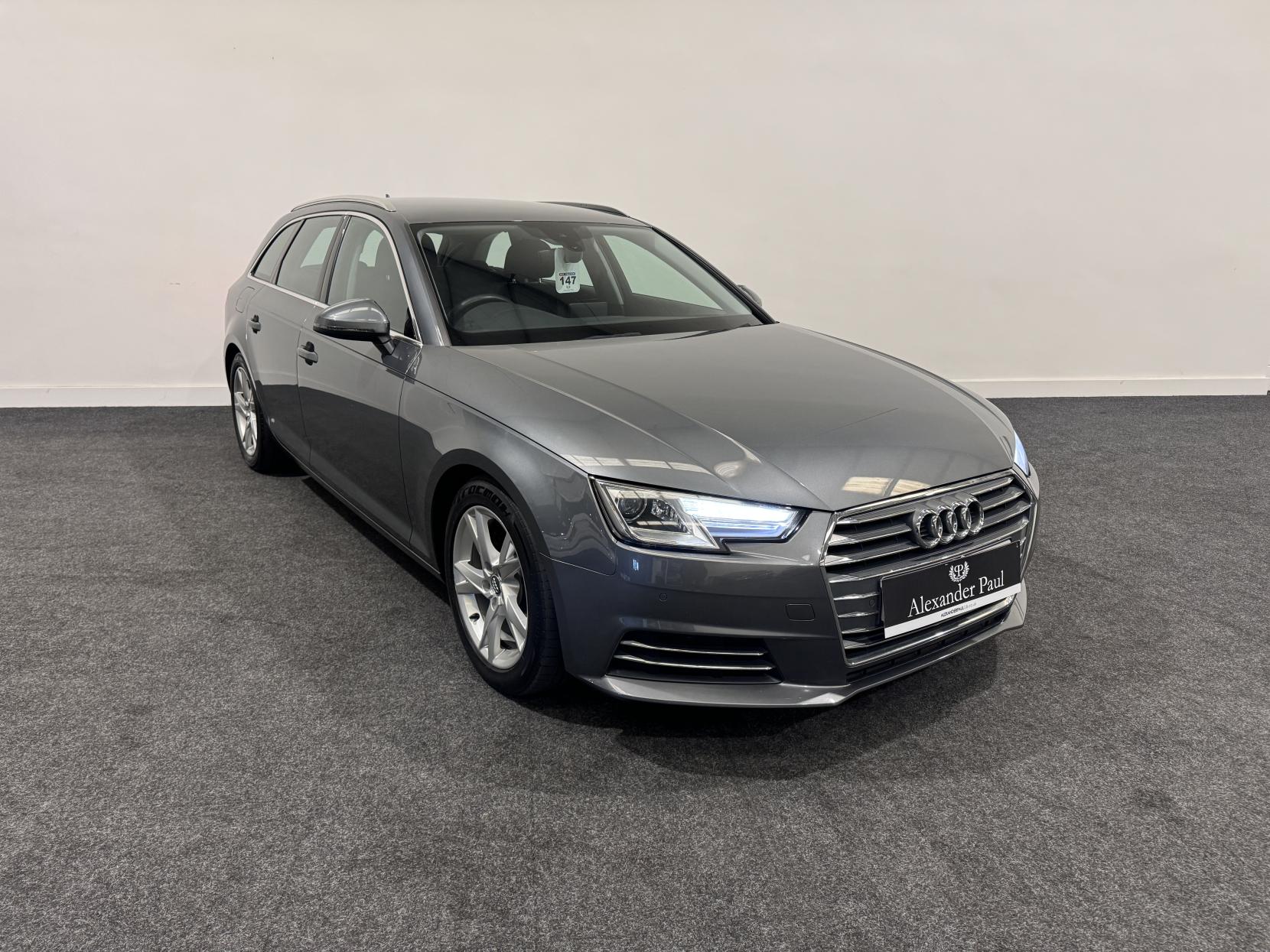 Audi A4 Avant 2.0 TDI ultra Sport Estate 5dr Diesel S Tronic Euro 6 (s/s) (150 ps)