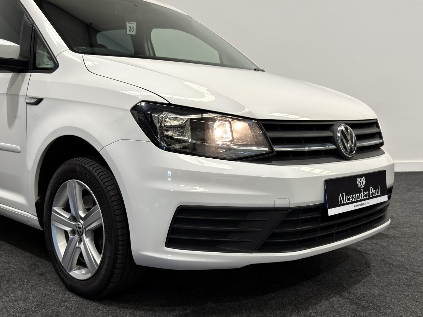 Volkswagen Caddy Maxi 2.0 TDI C20 Crew Van Double Cab 5dr Diesel Manual LWB Euro 6 (s/s) (102 ps)