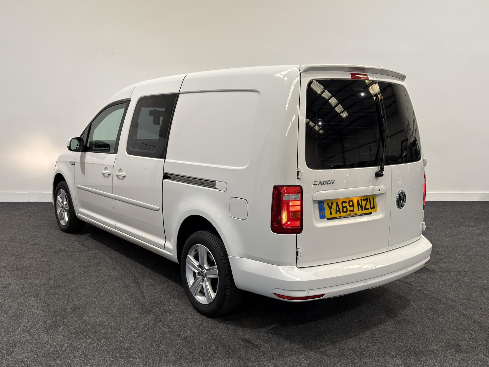 Volkswagen Caddy Maxi 2.0 TDI C20 Crew Van Double Cab 5dr Diesel Manual LWB Euro 6 (s/s) (102 ps)