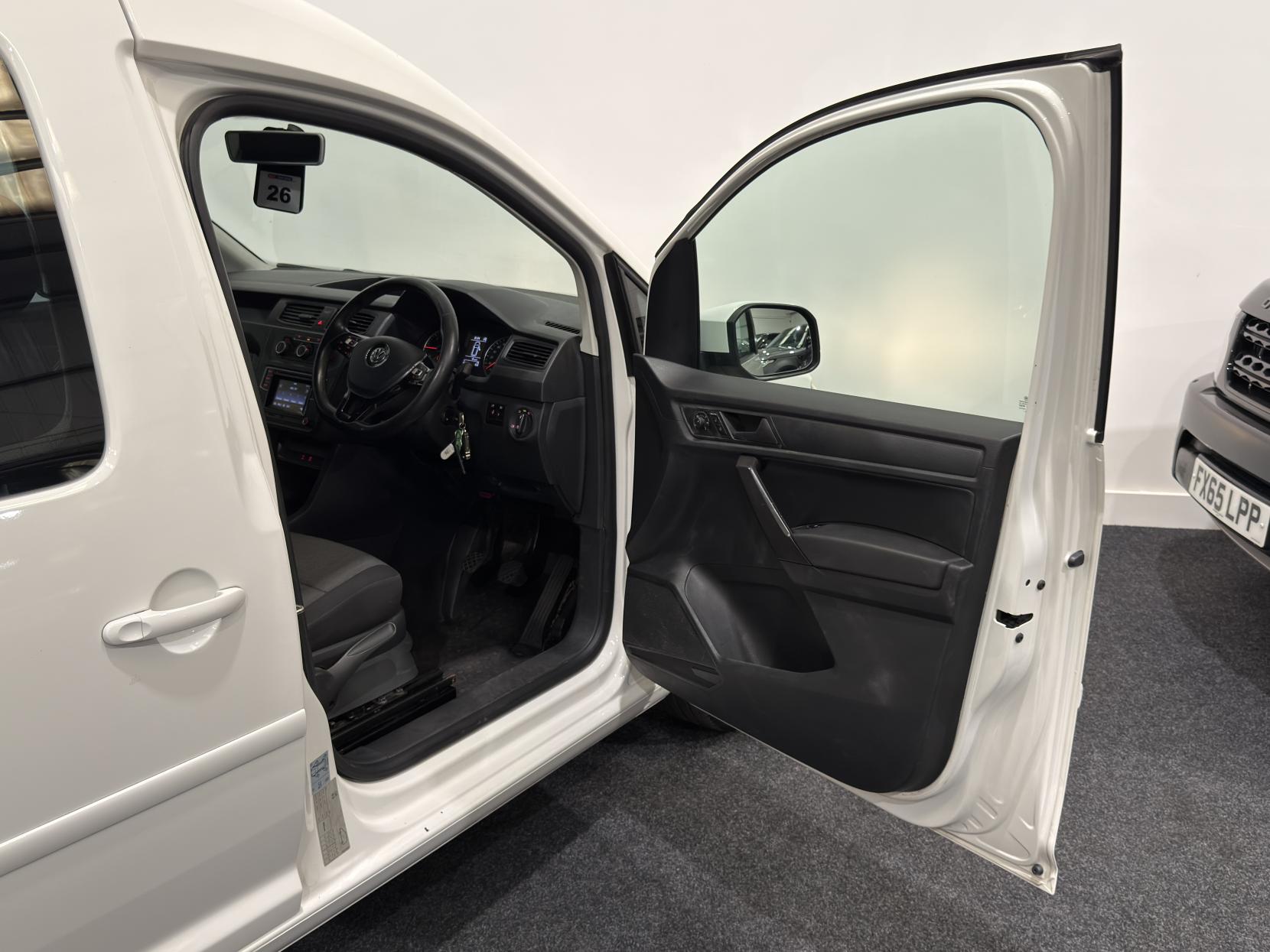 Volkswagen Caddy Maxi 2.0 TDI C20 Crew Van Double Cab 5dr Diesel Manual LWB Euro 6 (s/s) (102 ps)