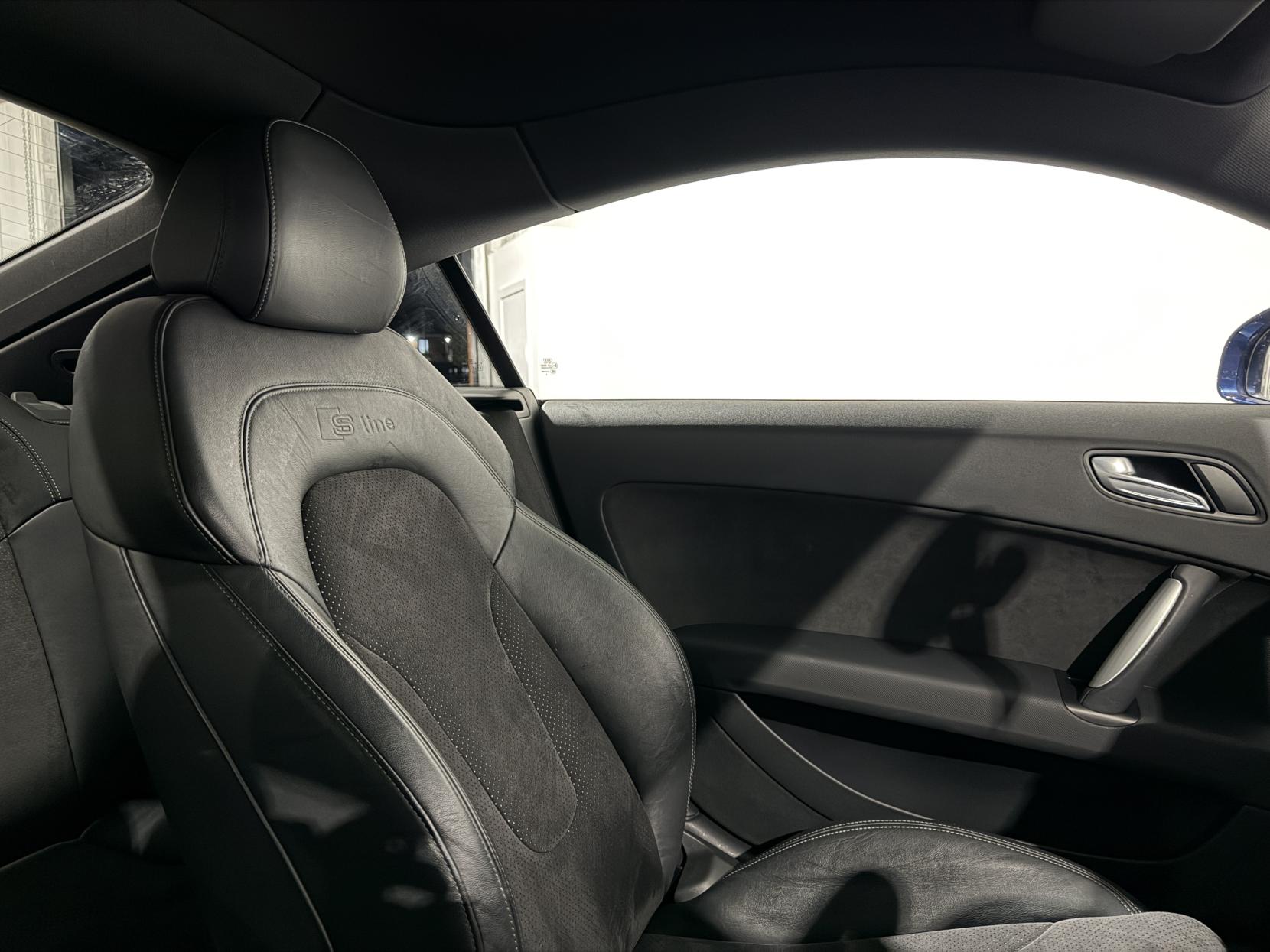 Audi TT 2.0 TDI Black Edition Coupe 3dr Diesel Manual quattro Euro 5 (170 ps)