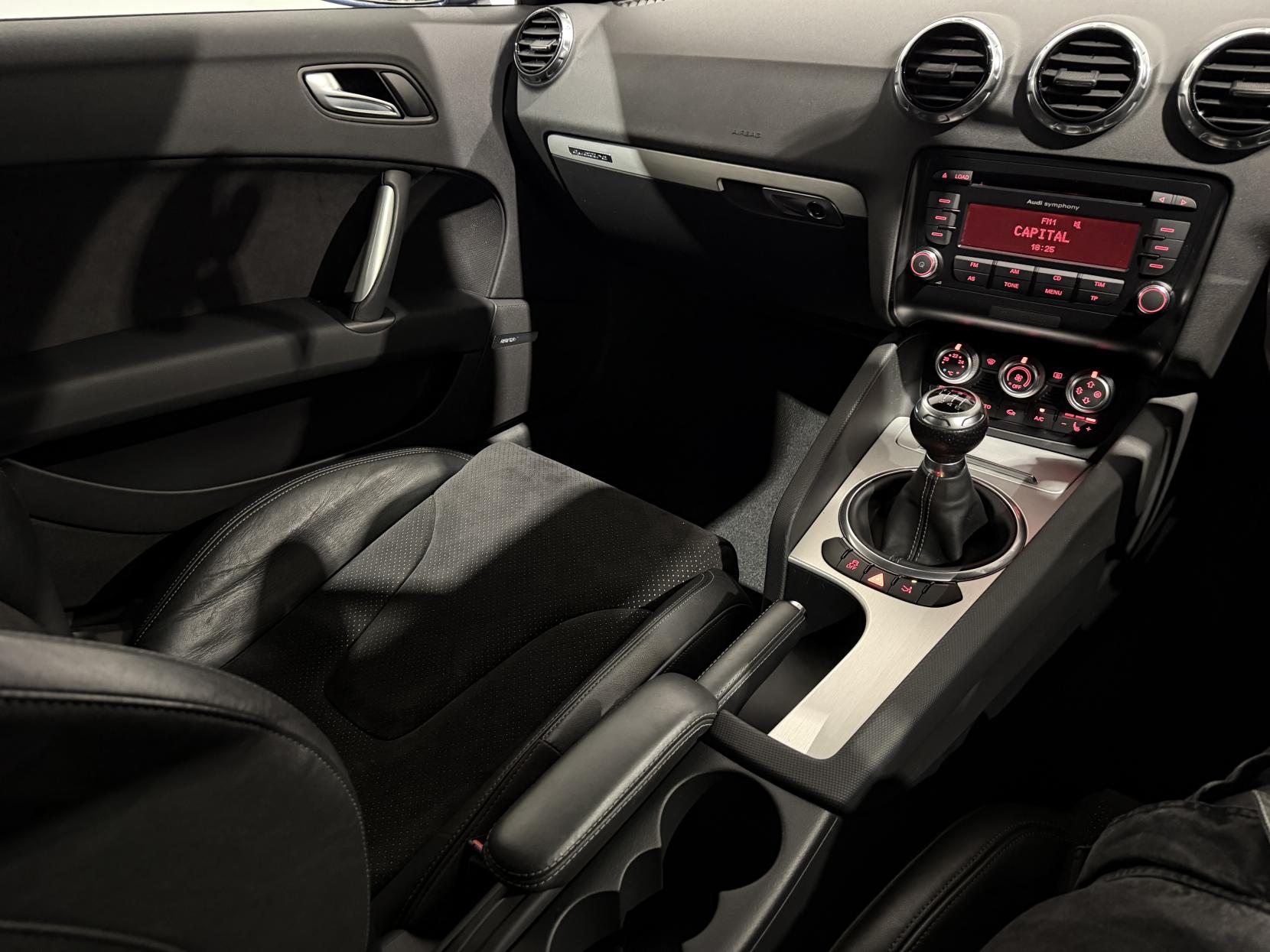 Audi TT 2.0 TDI Black Edition Coupe 3dr Diesel Manual quattro Euro 5 (170 ps)