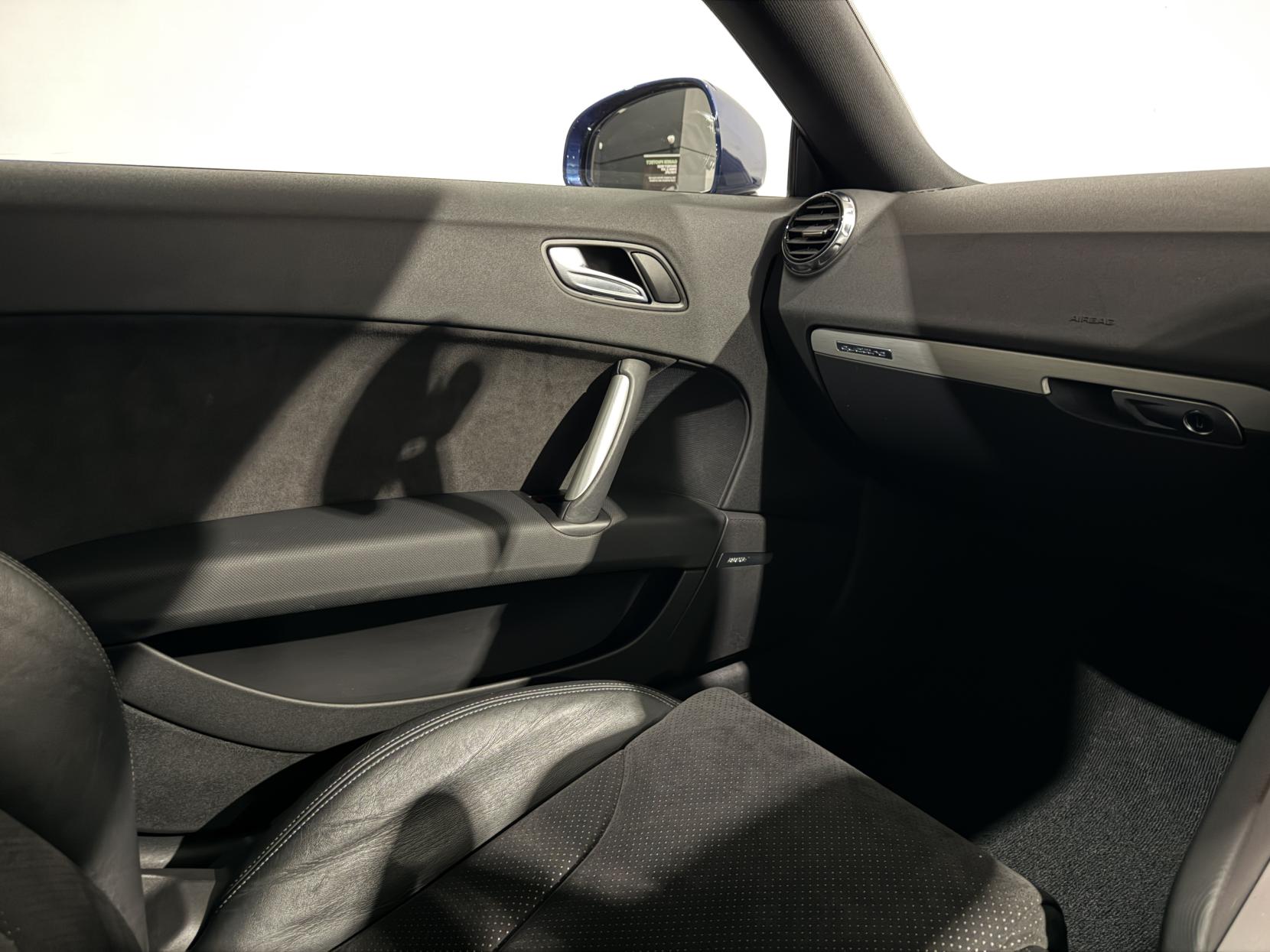 Audi TT 2.0 TDI Black Edition Coupe 3dr Diesel Manual quattro Euro 5 (170 ps)