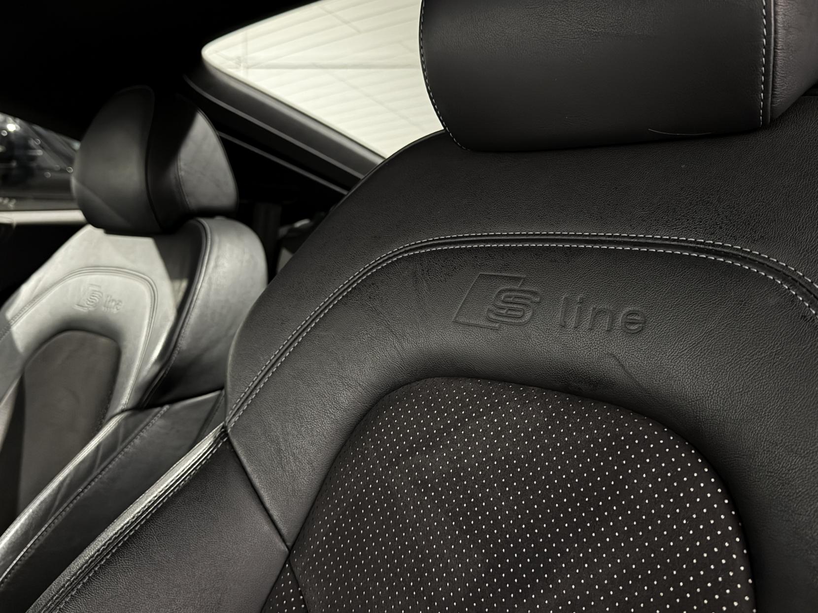 Audi TT 2.0 TDI Black Edition Coupe 3dr Diesel Manual quattro Euro 5 (170 ps)