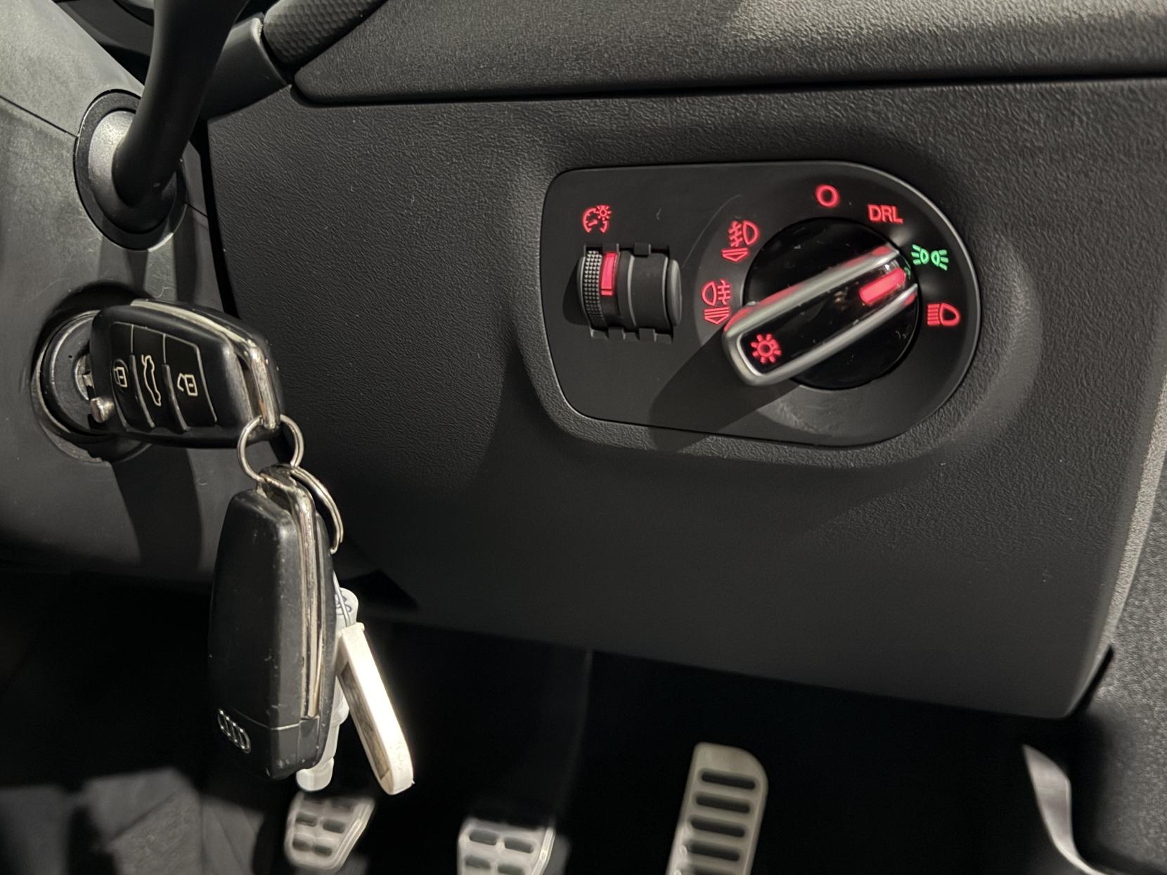 Audi TT 2.0 TDI Black Edition Coupe 3dr Diesel Manual quattro Euro 5 (170 ps)