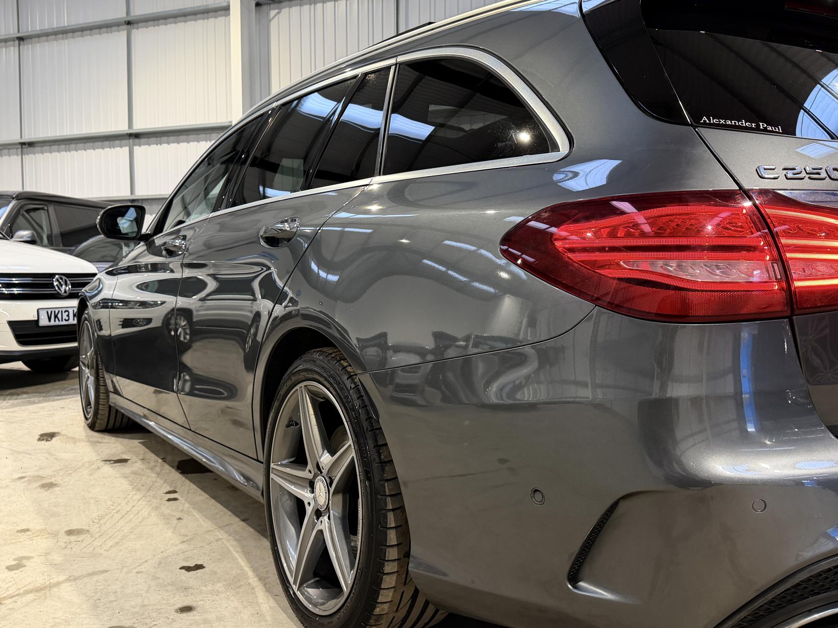 Mercedes-Benz C Class 2.1 C250d AMG Line (Premium Plus) Estate 5dr Diesel 7G-Tronic+ Euro 6 (s/s) (204 ps)