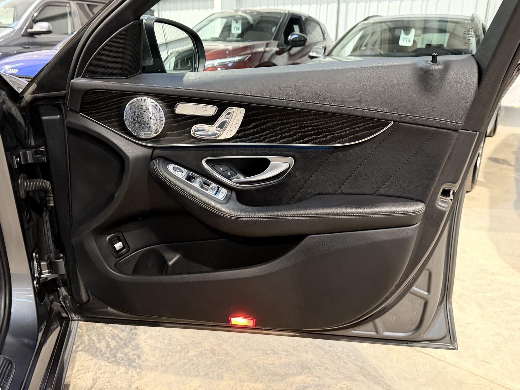 Mercedes-Benz C Class 2.1 C250d AMG Line (Premium Plus) Estate 5dr Diesel 7G-Tronic+ Euro 6 (s/s) (204 ps)