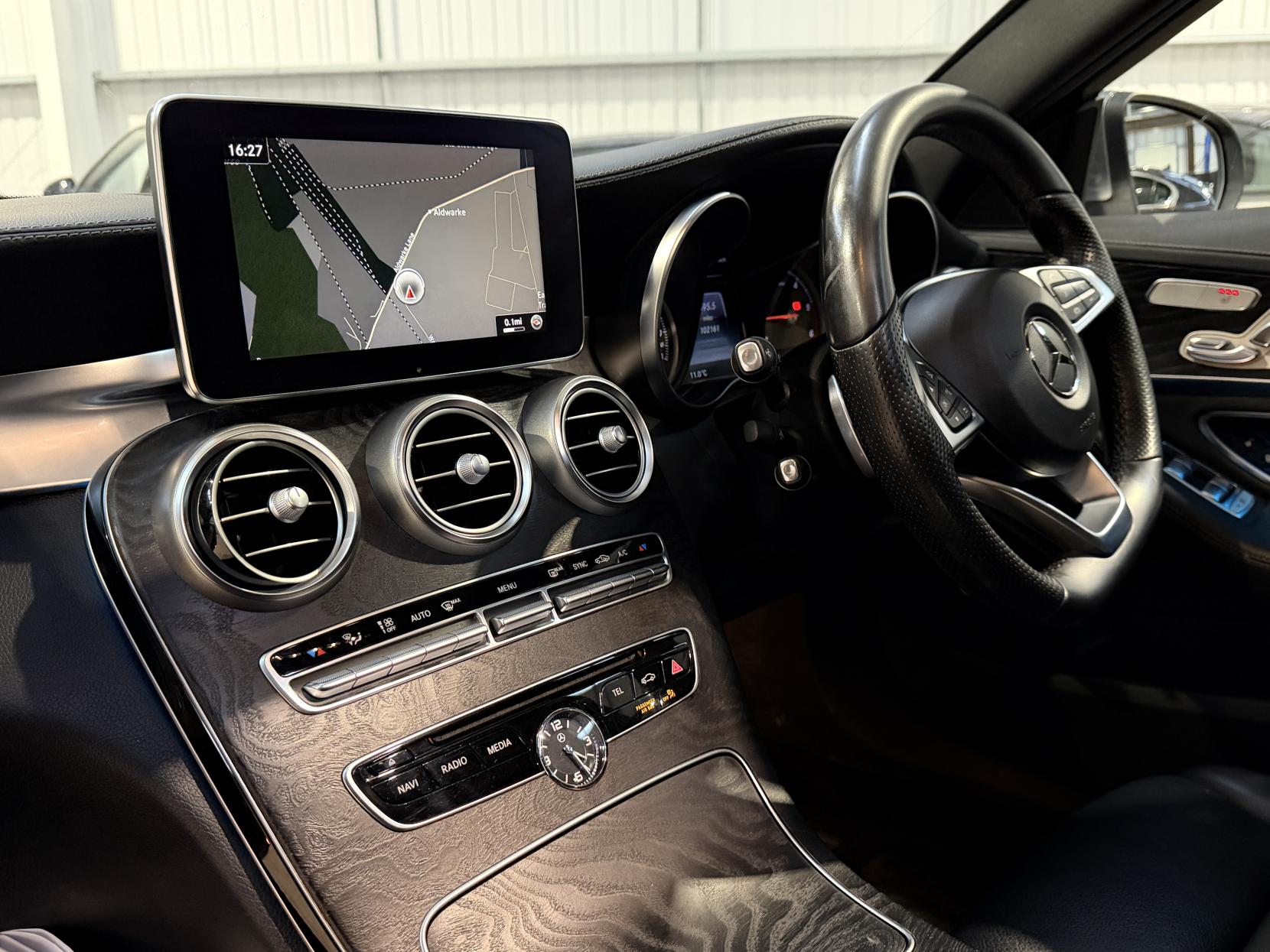 Mercedes-Benz C Class 2.1 C250d AMG Line (Premium Plus) Estate 5dr Diesel 7G-Tronic+ Euro 6 (s/s) (204 ps)