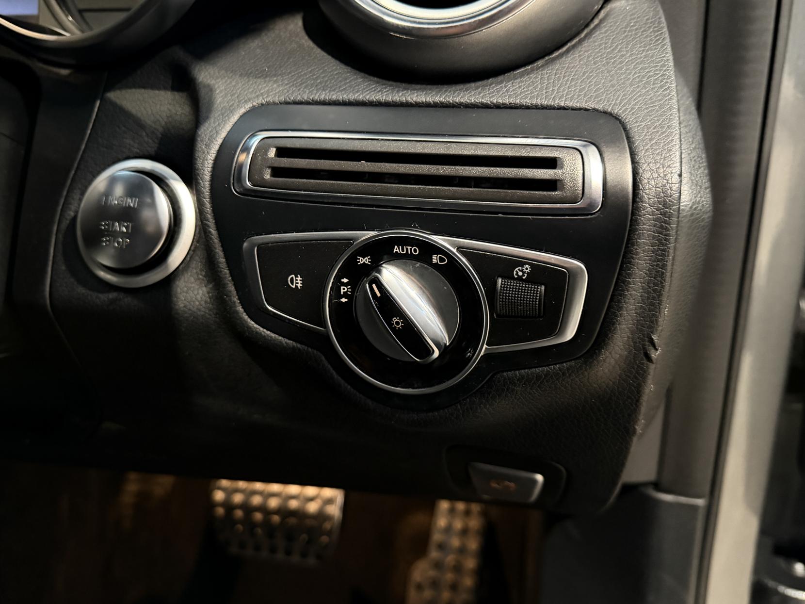 Mercedes-Benz C Class 2.1 C250d AMG Line (Premium Plus) Estate 5dr Diesel 7G-Tronic+ Euro 6 (s/s) (204 ps)