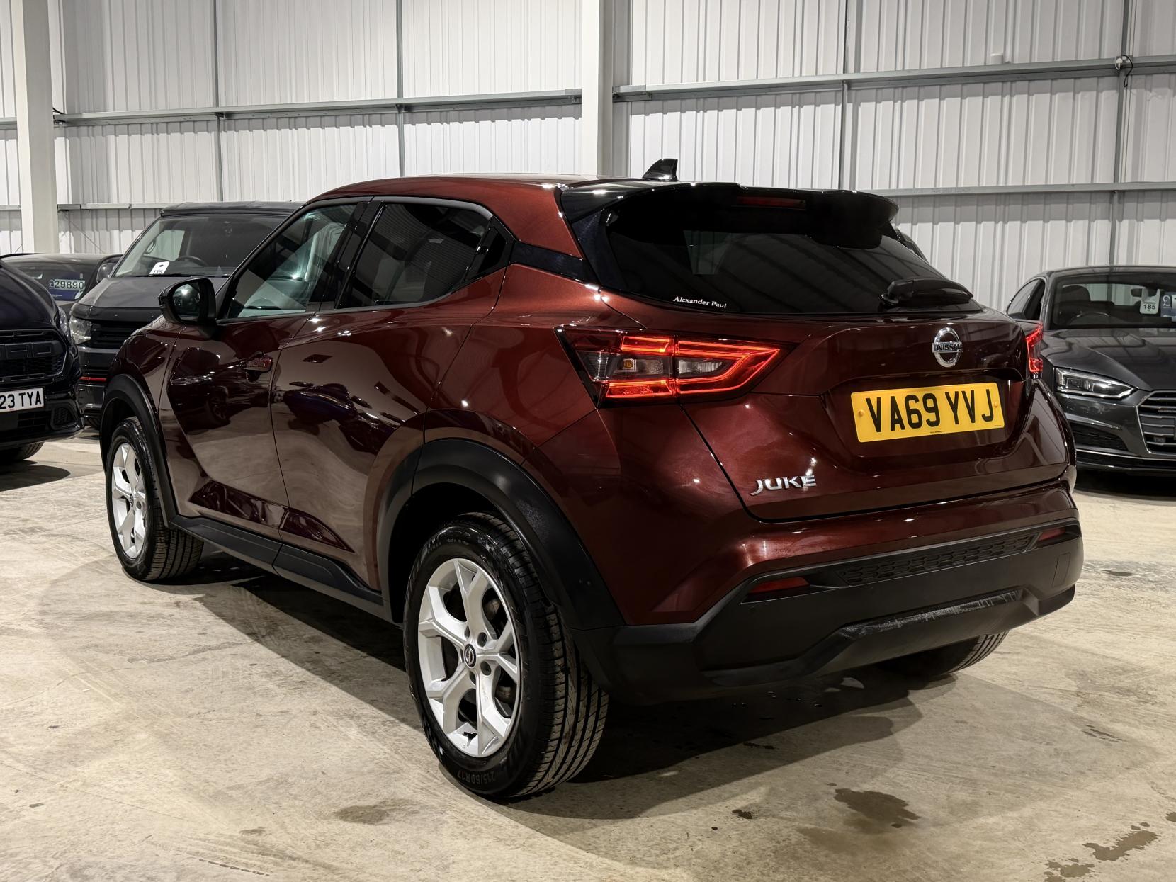 Nissan Juke 1.0 DIG-T N-Connecta SUV 5dr Petrol DCT Auto Euro 6 (s/s) (117 ps)