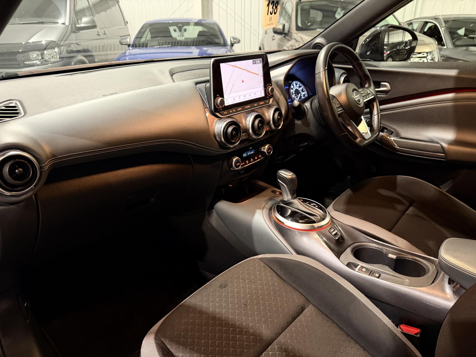 Nissan Juke 1.0 DIG-T N-Connecta SUV 5dr Petrol DCT Auto Euro 6 (s/s) (117 ps)