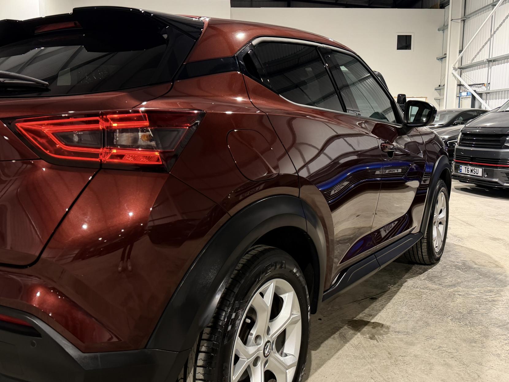 Nissan Juke 1.0 DIG-T N-Connecta SUV 5dr Petrol DCT Auto Euro 6 (s/s) (117 ps)