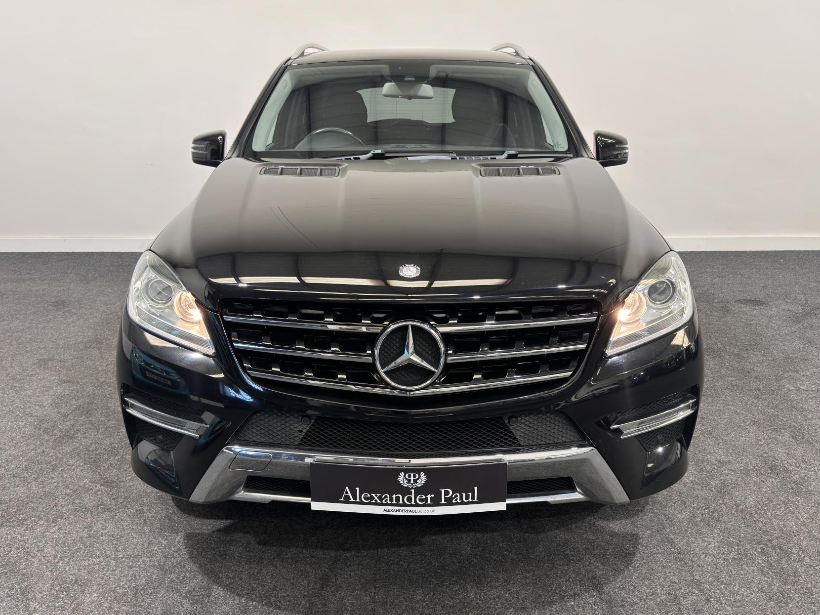 Mercedes-Benz M Class 2.1 ML250 BlueTEC AMG Sport SUV 5dr Diesel G-Tronic 4WD Euro 6 (s/s) (204 ps)