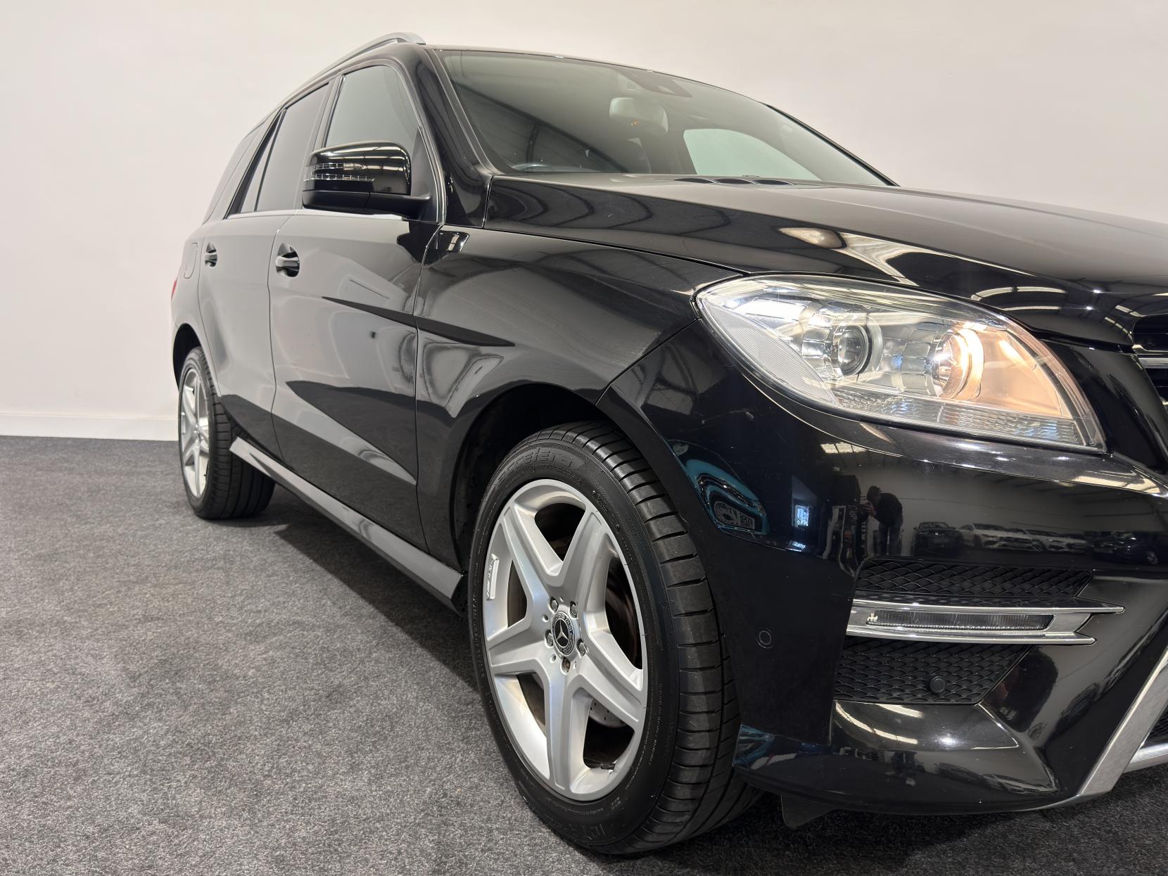 Mercedes-Benz M Class 2.1 ML250 BlueTEC AMG Sport SUV 5dr Diesel G-Tronic 4WD Euro 6 (s/s) (204 ps)