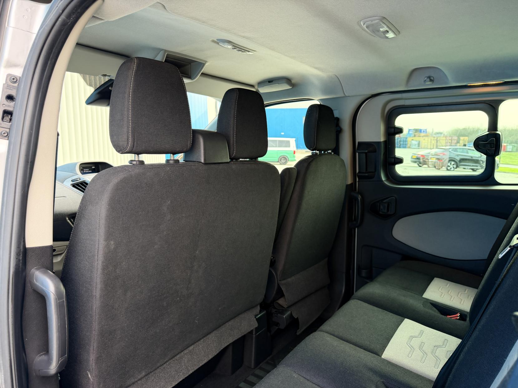 Ford Transit Custom 2.0 TDCi 290 Limited Panel Van 5dr Diesel Manual L2 H2 (170 g/km, 128 bhp)