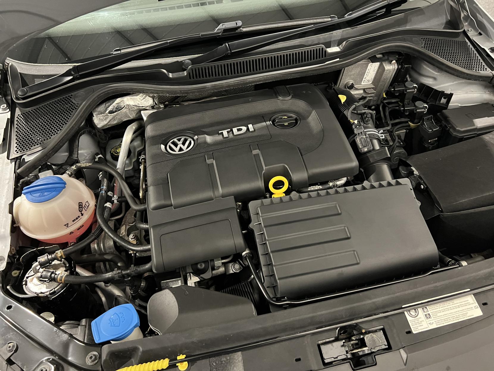 Volkswagen Polo 1.4 TDI BlueMotion Tech SEL Hatchback 5dr Diesel Manual Euro 6 (s/s) (90 ps)