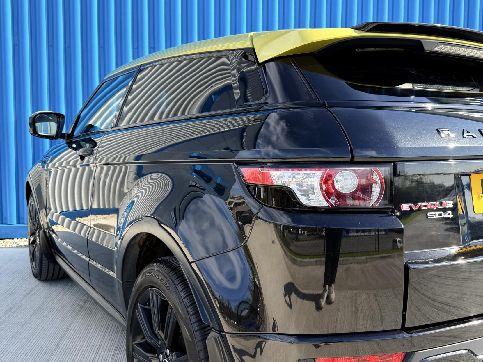 Land Rover Range Rover Evoque 2.2 SD4 Special Edition Coupe 3dr Diesel Auto 4WD Euro 5 (190 ps)