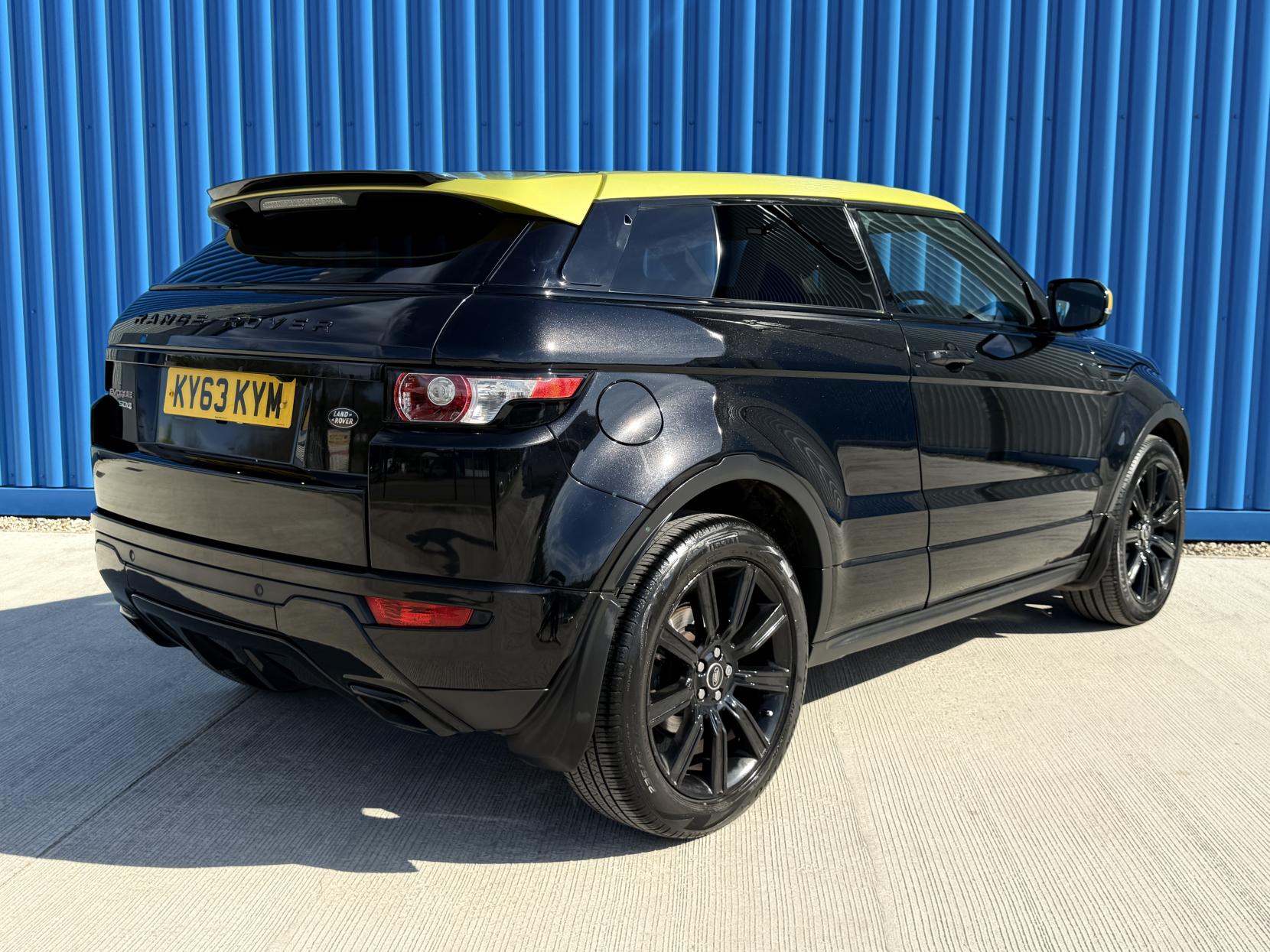 Land Rover Range Rover Evoque 2.2 SD4 Special Edition Coupe 3dr Diesel Auto 4WD Euro 5 (190 ps)