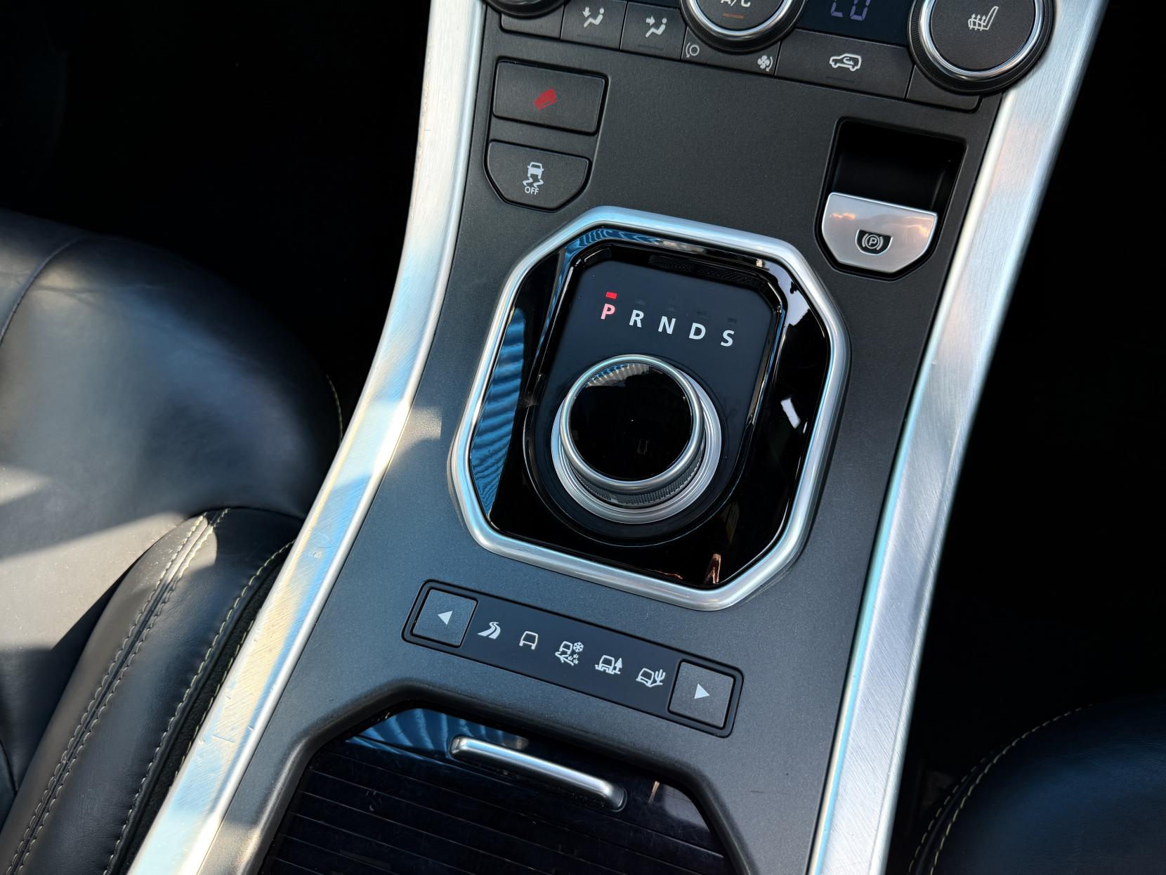 Land Rover Range Rover Evoque 2.2 SD4 Special Edition Coupe 3dr Diesel Auto 4WD Euro 5 (190 ps)