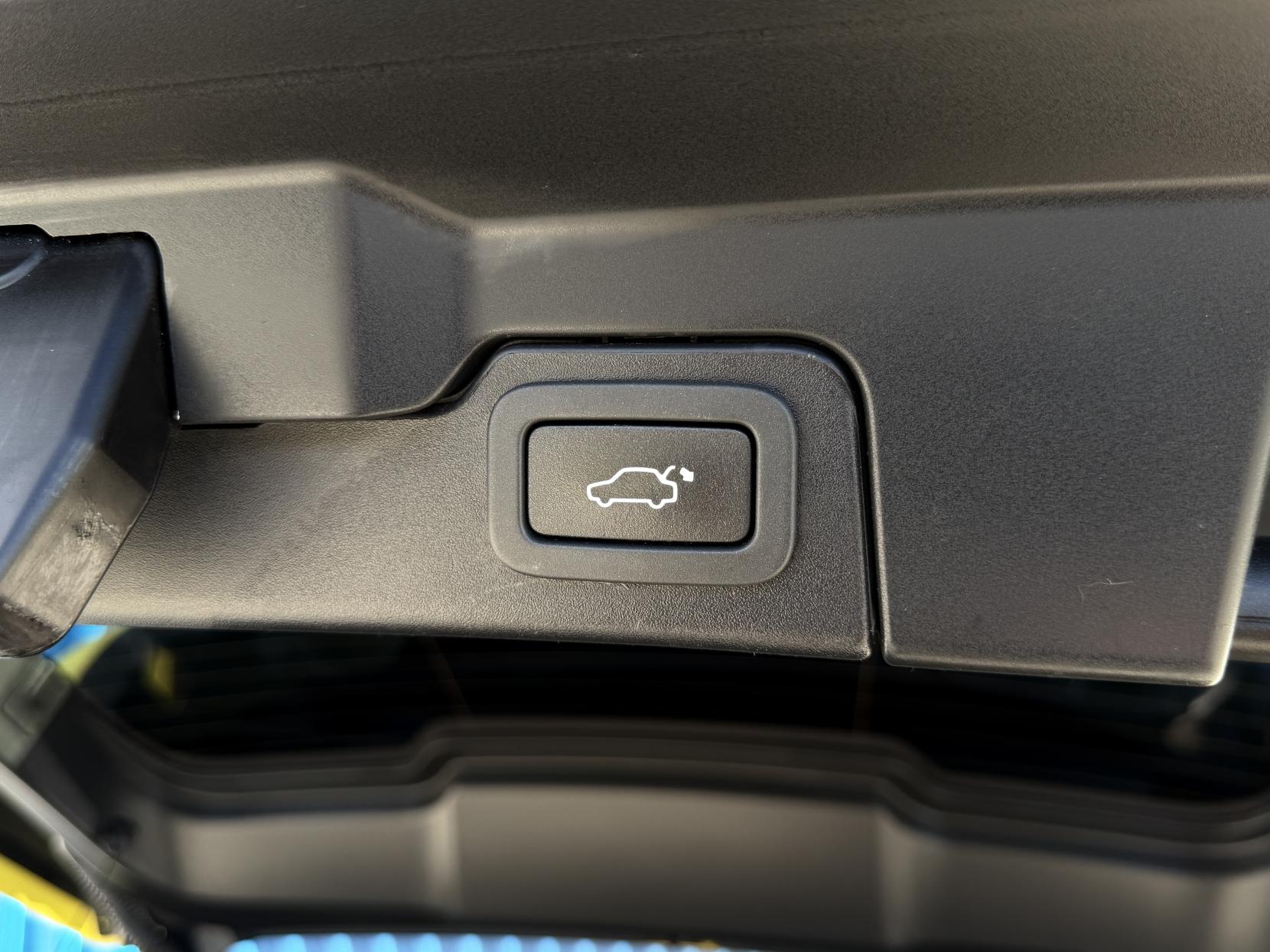 Land Rover Range Rover Evoque 2.2 SD4 Special Edition Coupe 3dr Diesel Auto 4WD Euro 5 (190 ps)