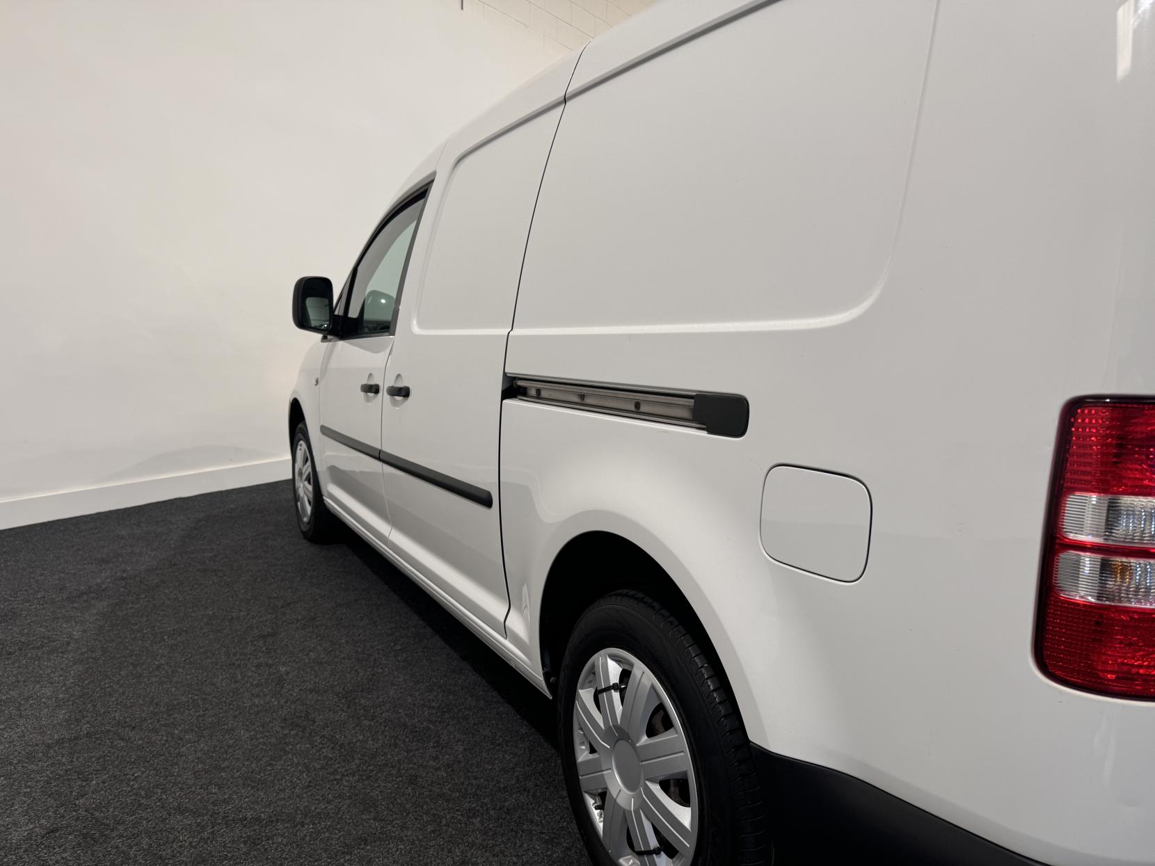 Volkswagen Caddy Maxi 1.6 TDi C20 Maxi Panel Van 5dr Diesel Manual FWD (155 g/km, 101 bhp)