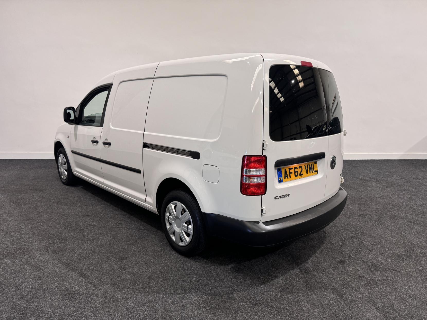 Volkswagen Caddy Maxi 1.6 TDi C20 Maxi Panel Van 5dr Diesel Manual FWD (155 g/km, 101 bhp)