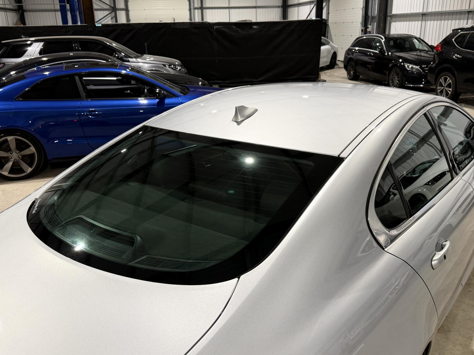 Jaguar XF 2.2d Premium Luxury Saloon 4dr Diesel Auto Euro 5 (s/s) (200 ps)