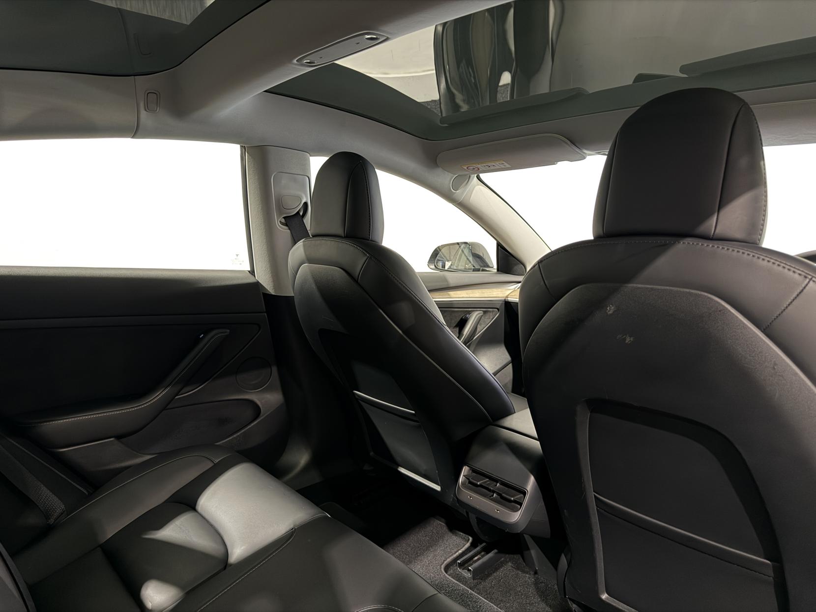 Tesla Model 3 (Dual Motor) Long Range Saloon 4dr Electric Auto 4WDE (346 ps)