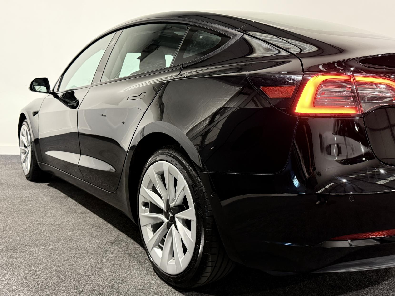 Tesla Model 3 (Dual Motor) Long Range Saloon 4dr Electric Auto 4WDE (346 ps)