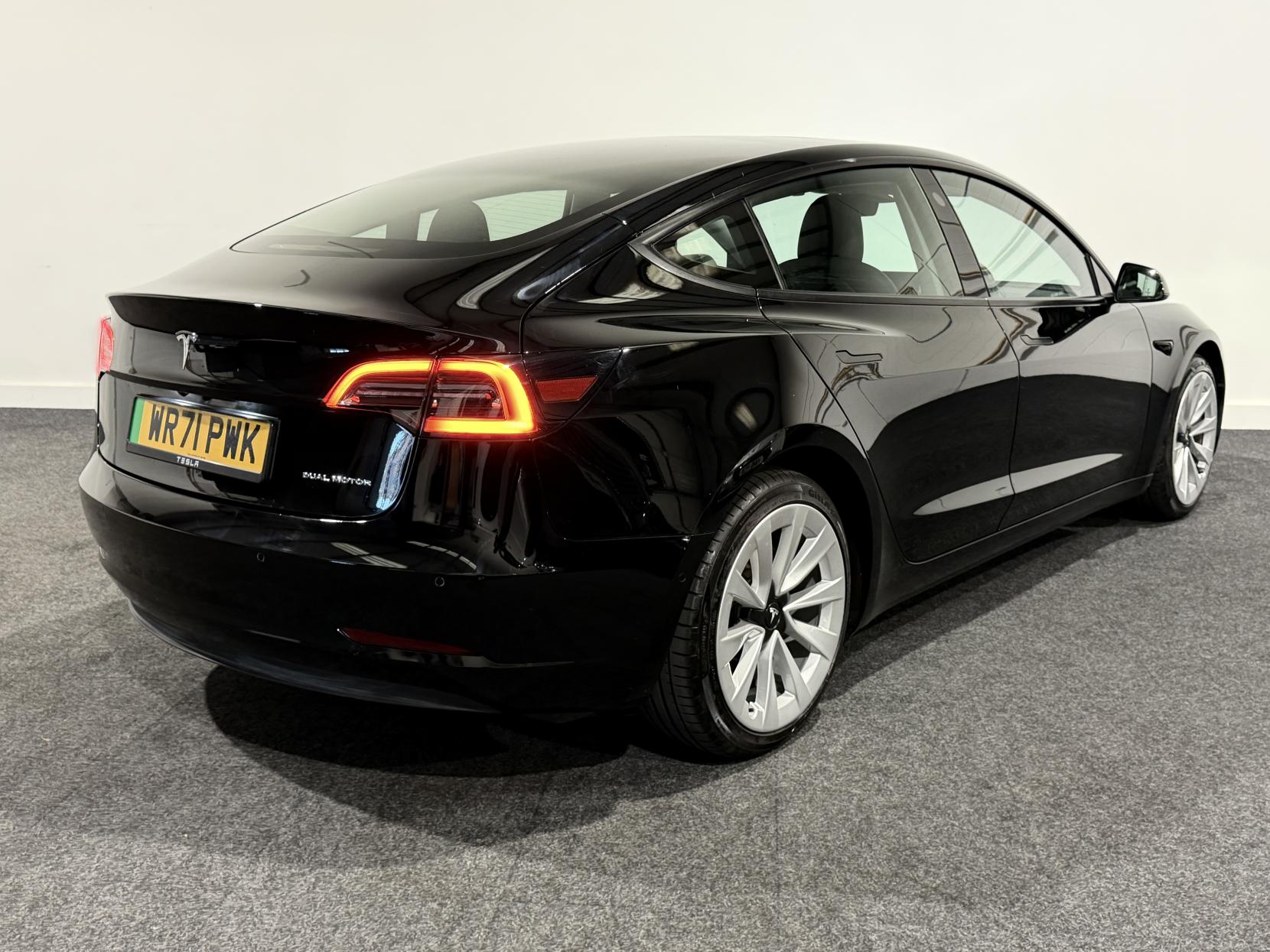 Tesla Model 3 (Dual Motor) Long Range Saloon 4dr Electric Auto 4WDE (346 ps)