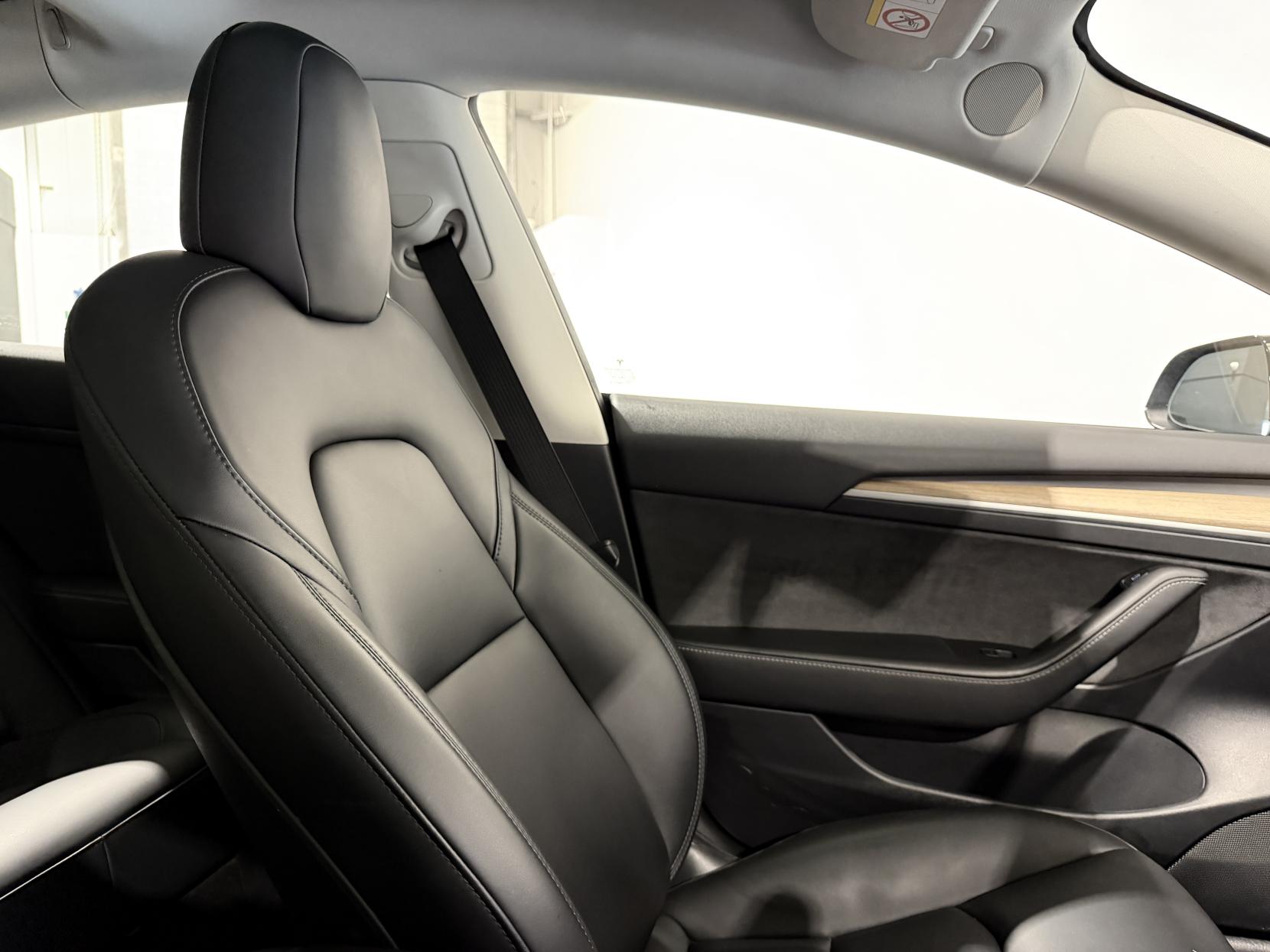 Tesla Model 3 (Dual Motor) Long Range Saloon 4dr Electric Auto 4WDE (346 ps)