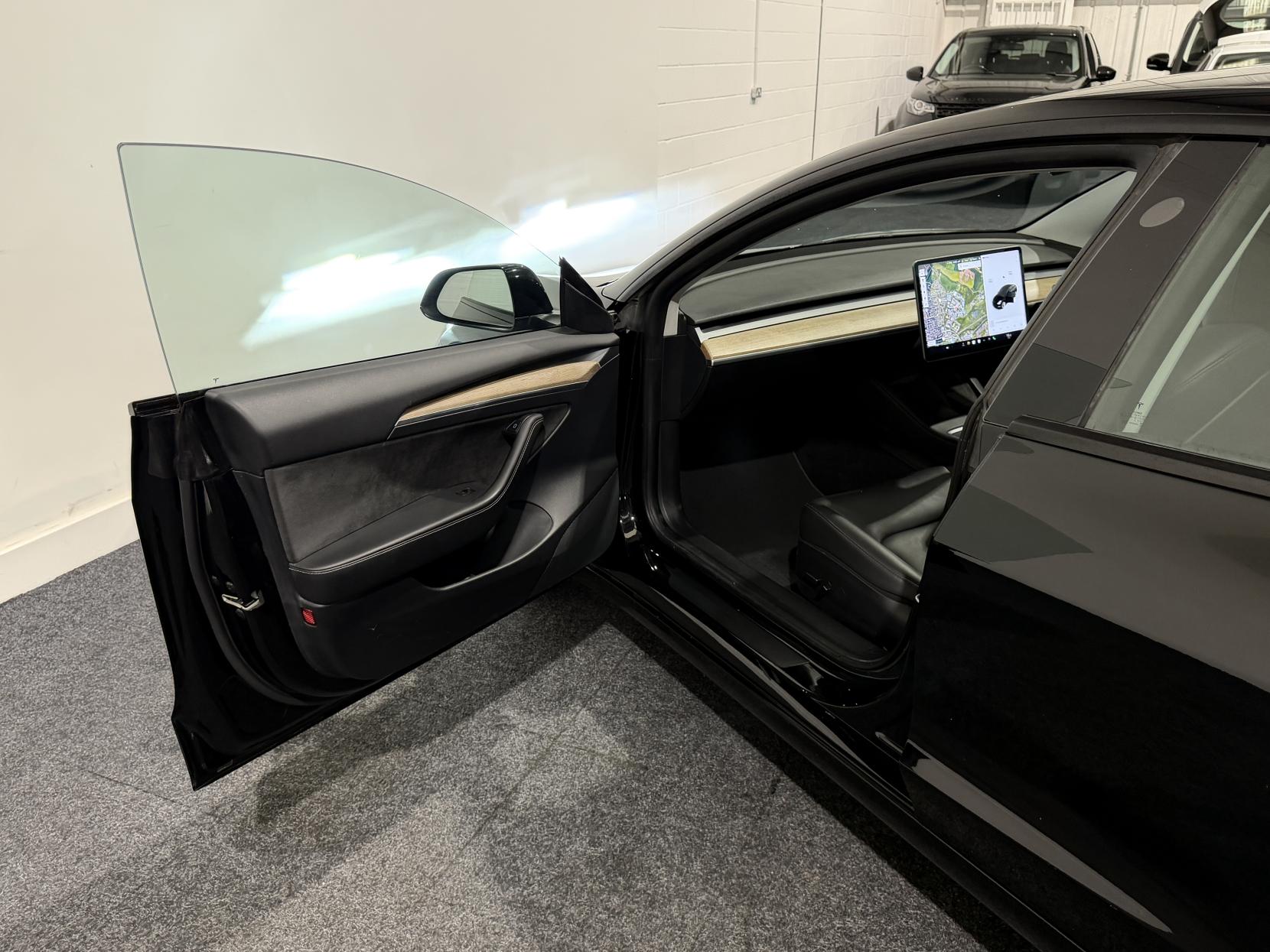 Tesla Model 3 (Dual Motor) Long Range Saloon 4dr Electric Auto 4WDE (346 ps)