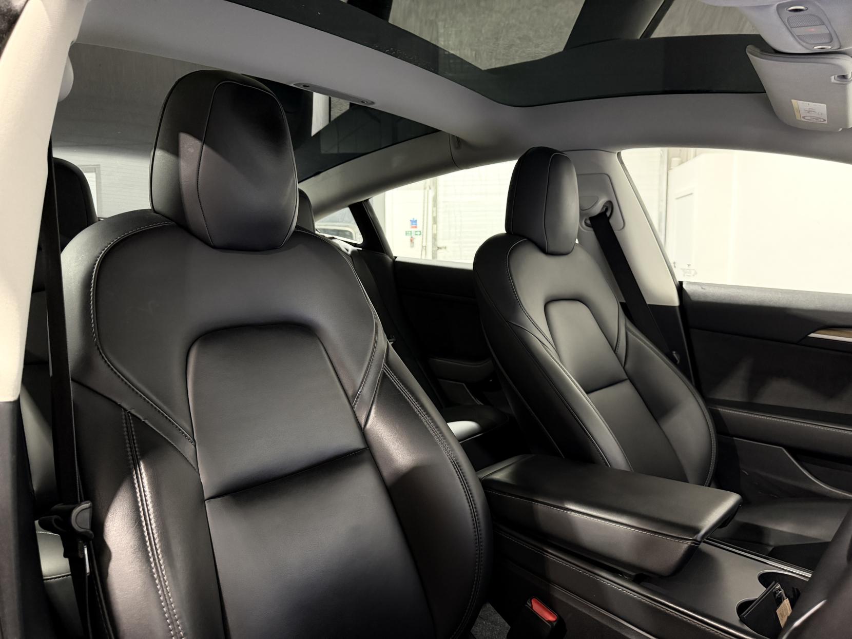 Tesla Model 3 (Dual Motor) Long Range Saloon 4dr Electric Auto 4WDE (346 ps)