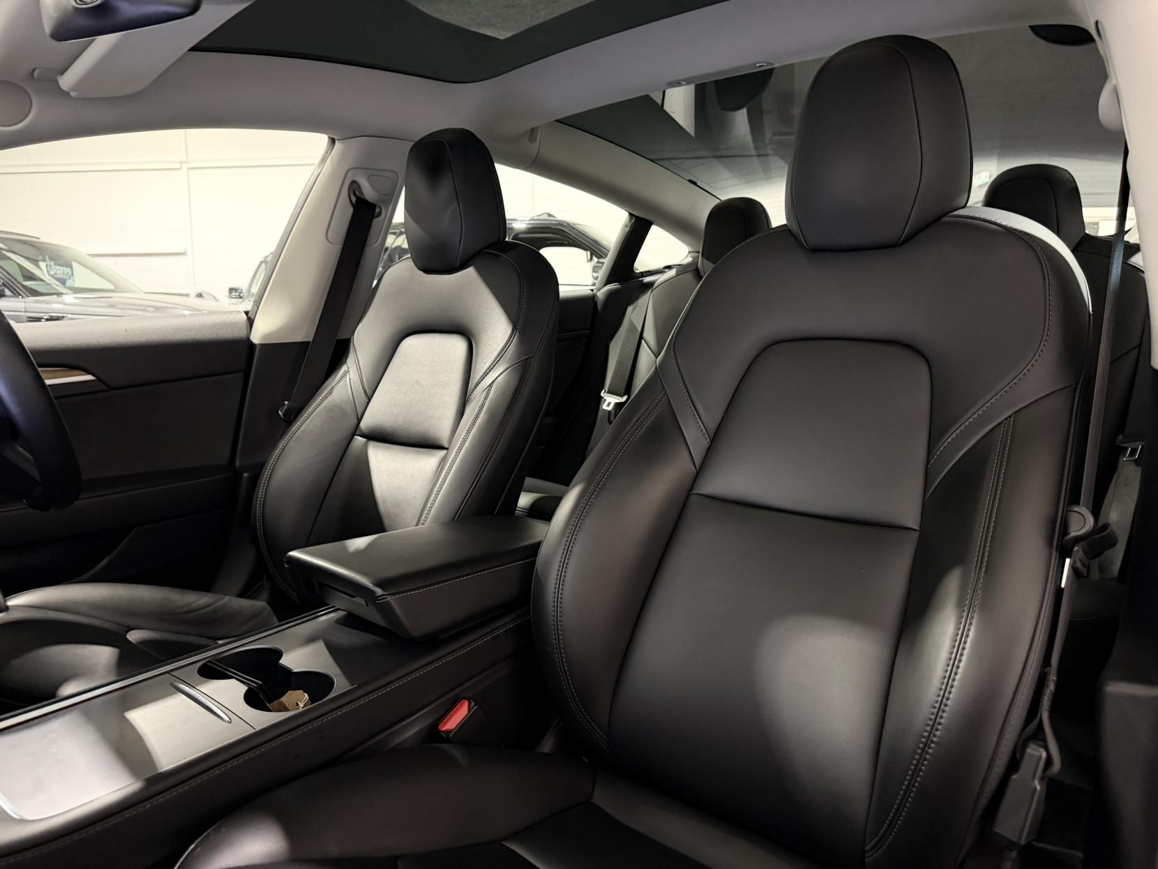 Tesla Model 3 (Dual Motor) Long Range Saloon 4dr Electric Auto 4WDE (346 ps)