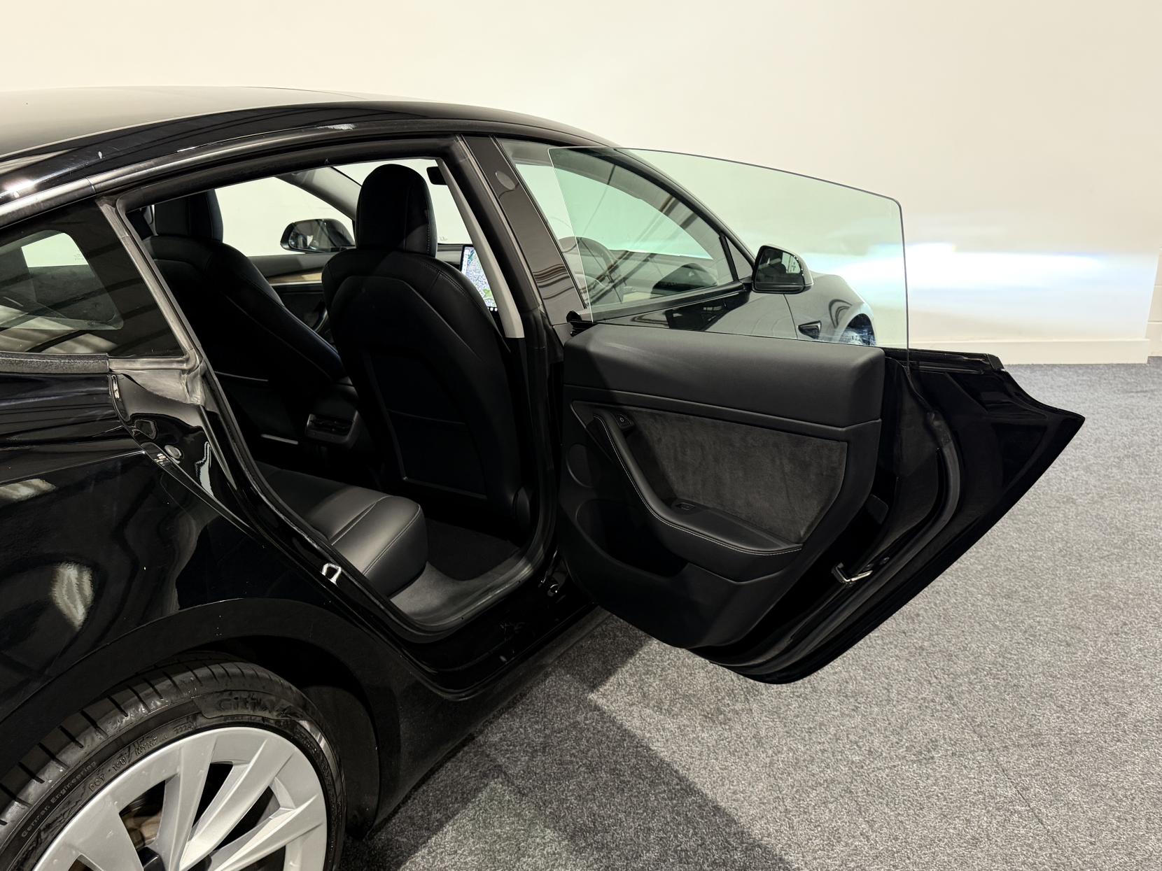Tesla Model 3 (Dual Motor) Long Range Saloon 4dr Electric Auto 4WDE (346 ps)