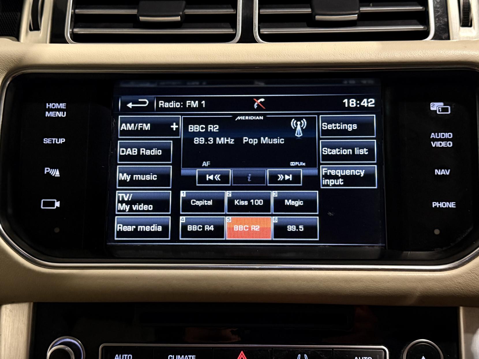 Land Rover Range Rover 3.0 TD V6 Autobiography SUV 5dr Diesel Auto 4WD Euro 5 (s/s) (258 ps)