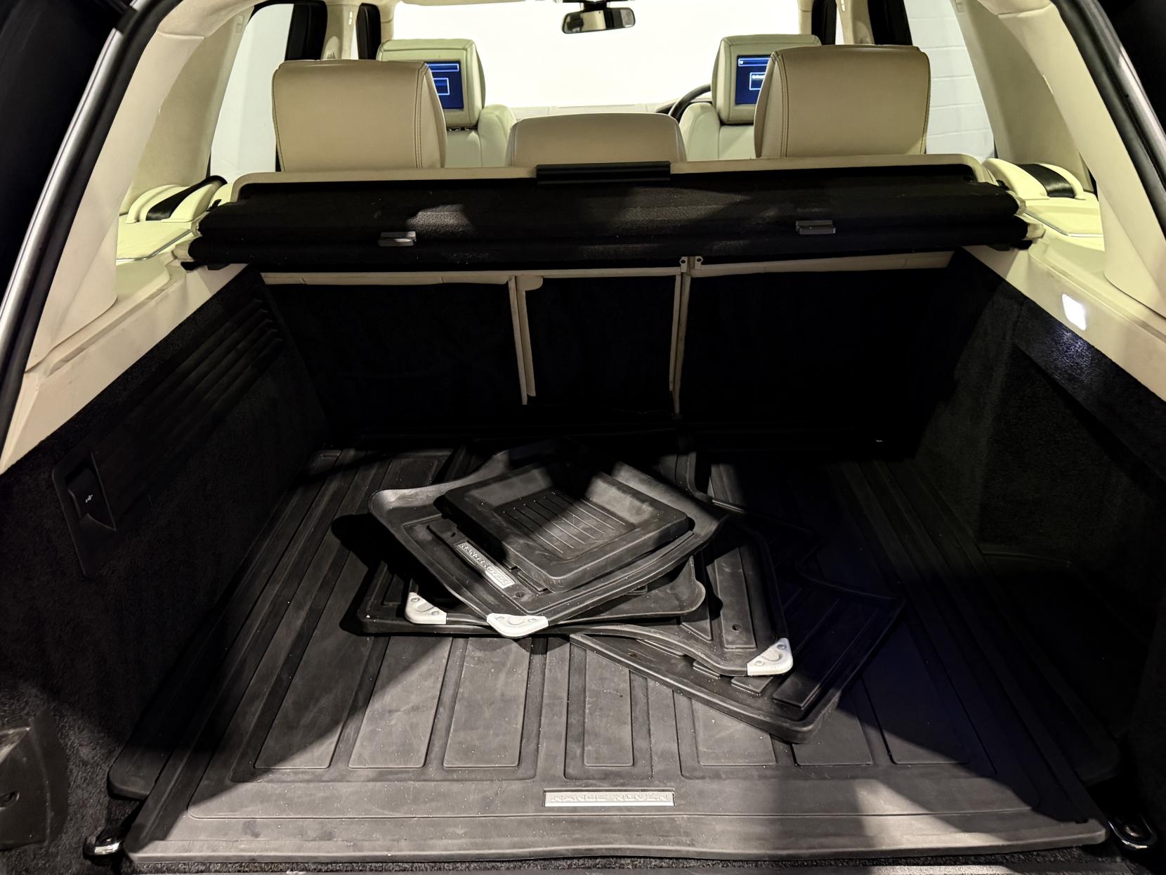 Land Rover Range Rover 3.0 TD V6 Autobiography SUV 5dr Diesel Auto 4WD Euro 5 (s/s) (258 ps)