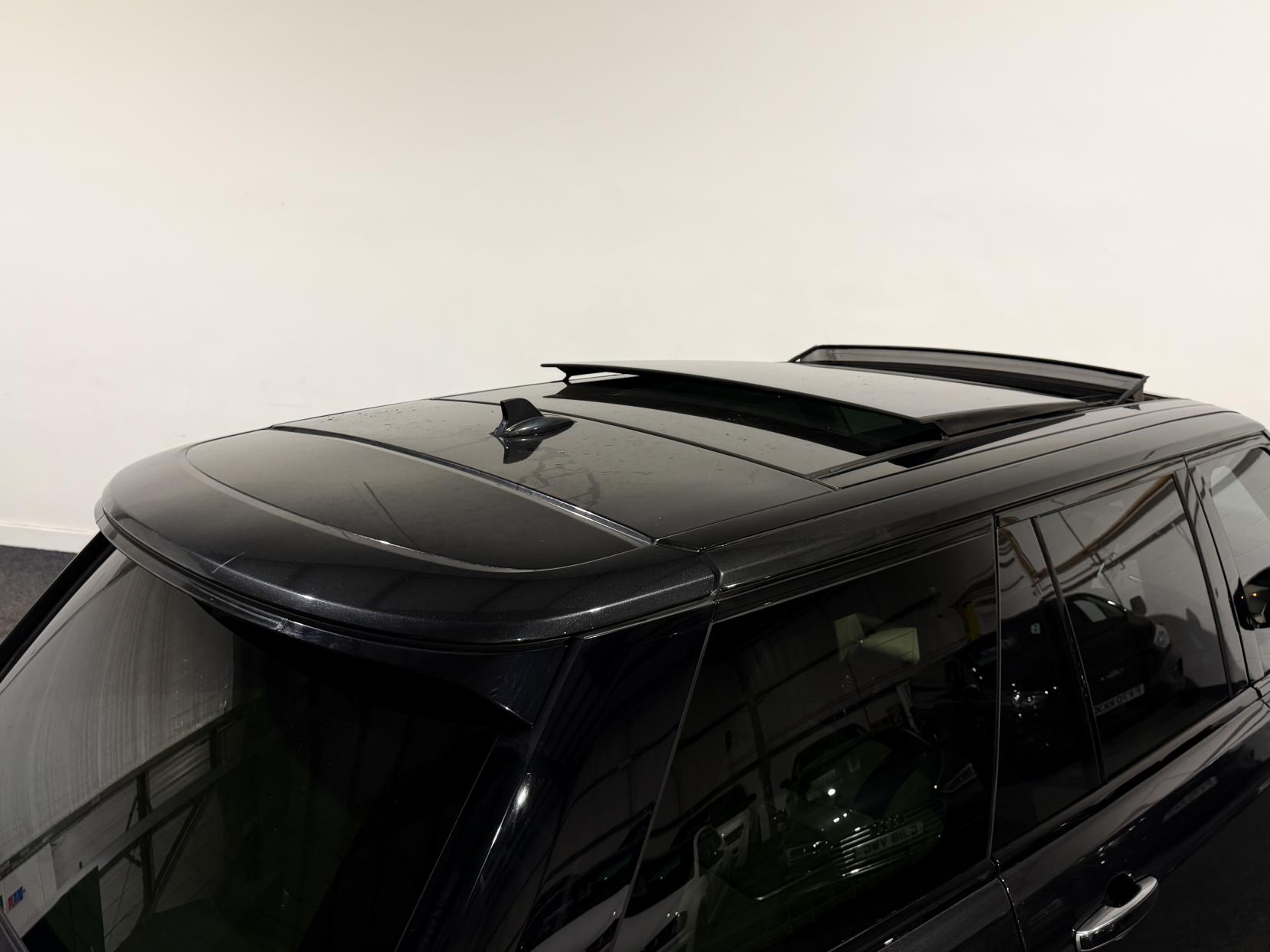 Land Rover Range Rover 3.0 TD V6 Autobiography SUV 5dr Diesel Auto 4WD Euro 5 (s/s) (258 ps)