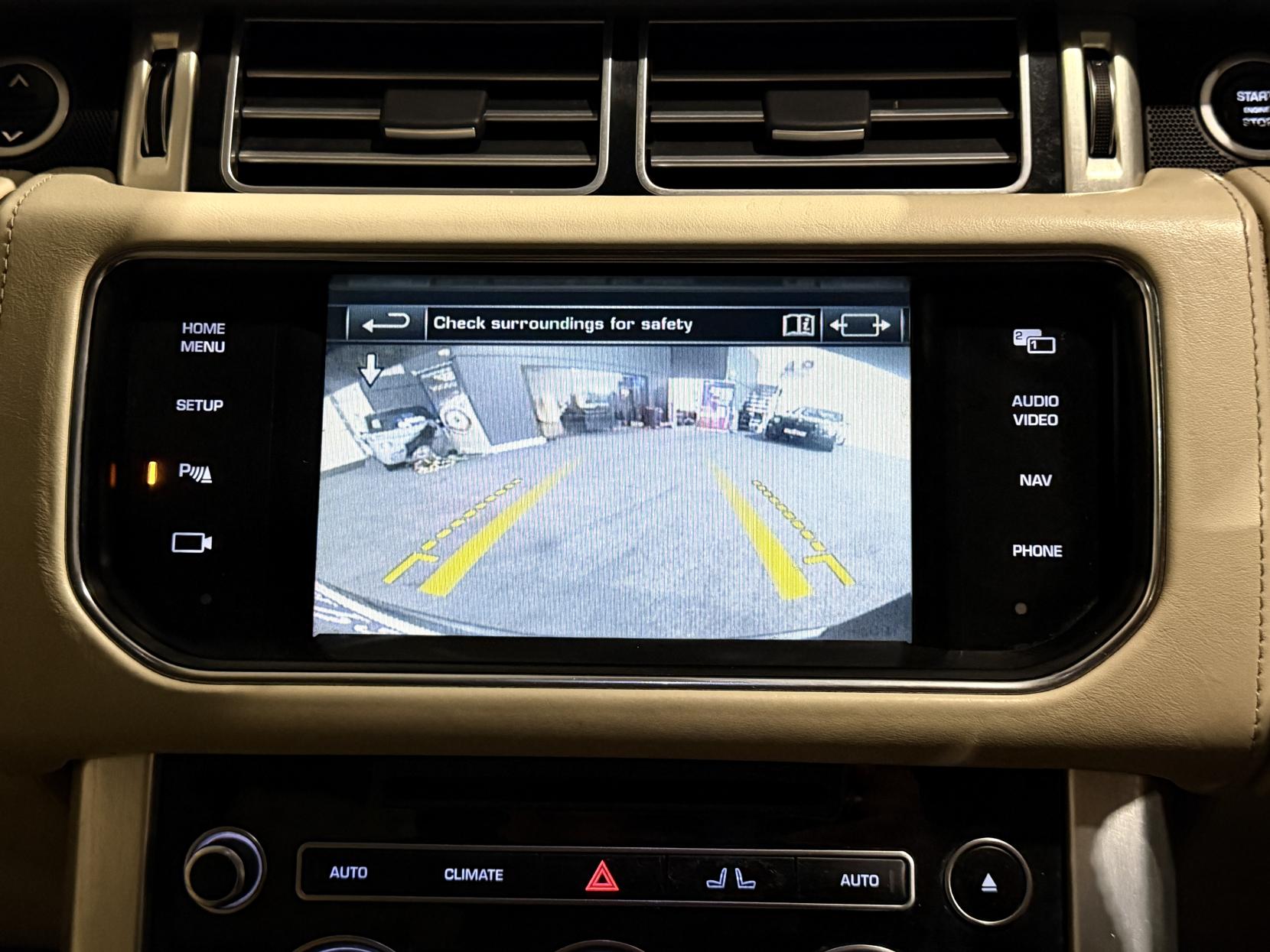 Land Rover Range Rover 3.0 TD V6 Autobiography SUV 5dr Diesel Auto 4WD Euro 5 (s/s) (258 ps)