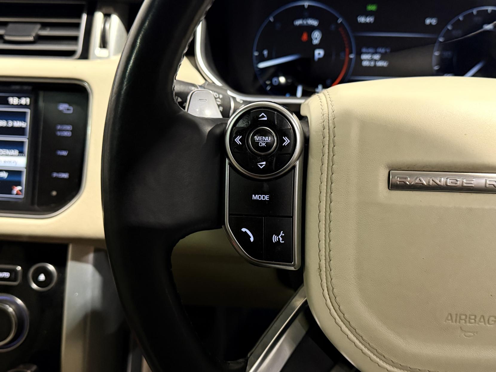 Land Rover Range Rover 3.0 TD V6 Autobiography SUV 5dr Diesel Auto 4WD Euro 5 (s/s) (258 ps)