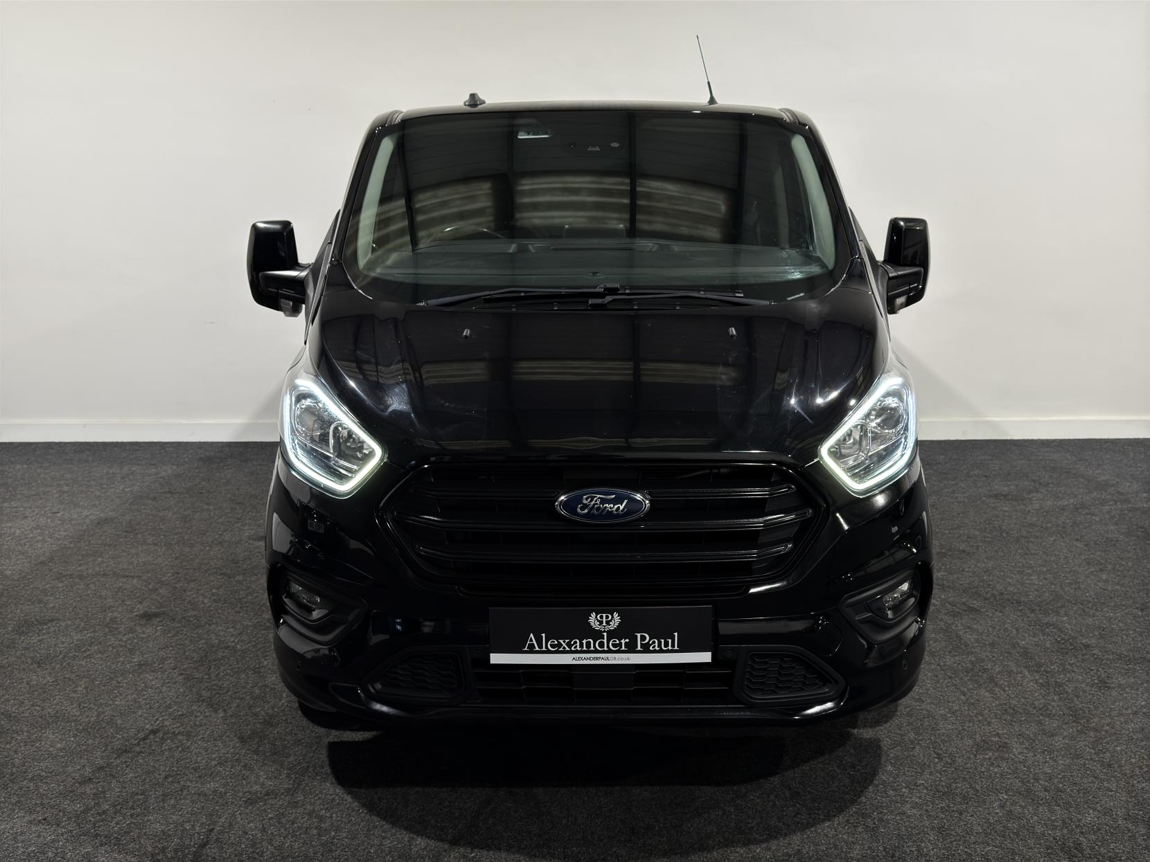 Ford Transit Custom 2.0 320 EcoBlue Sport Panel Van 5dr Diesel Auto L2 H1 Euro 6 (s/s) (185 ps)