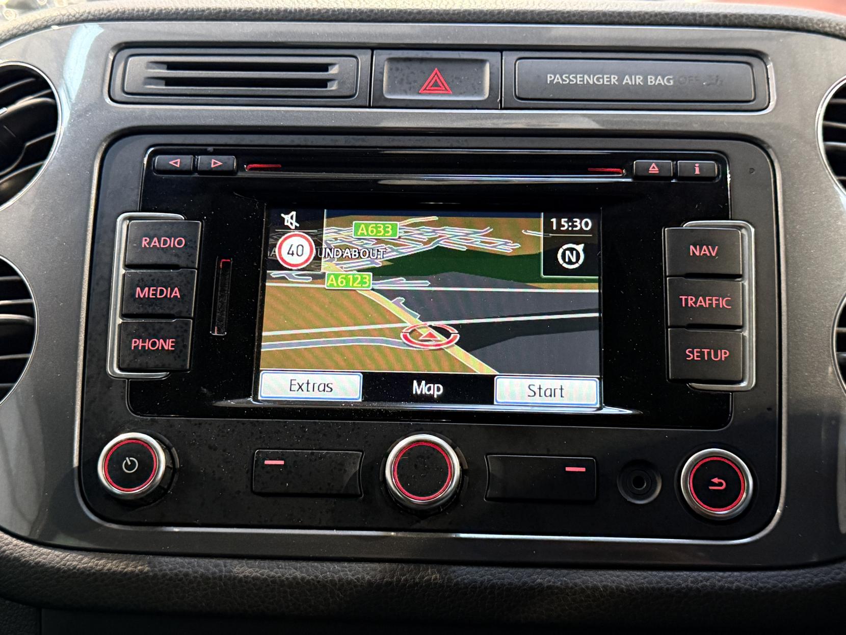 Volkswagen Tiguan 2.0 TDI BlueMotion Tech SE SUV 5dr Diesel Manual 2WD Euro 5 (s/s) (140 ps)