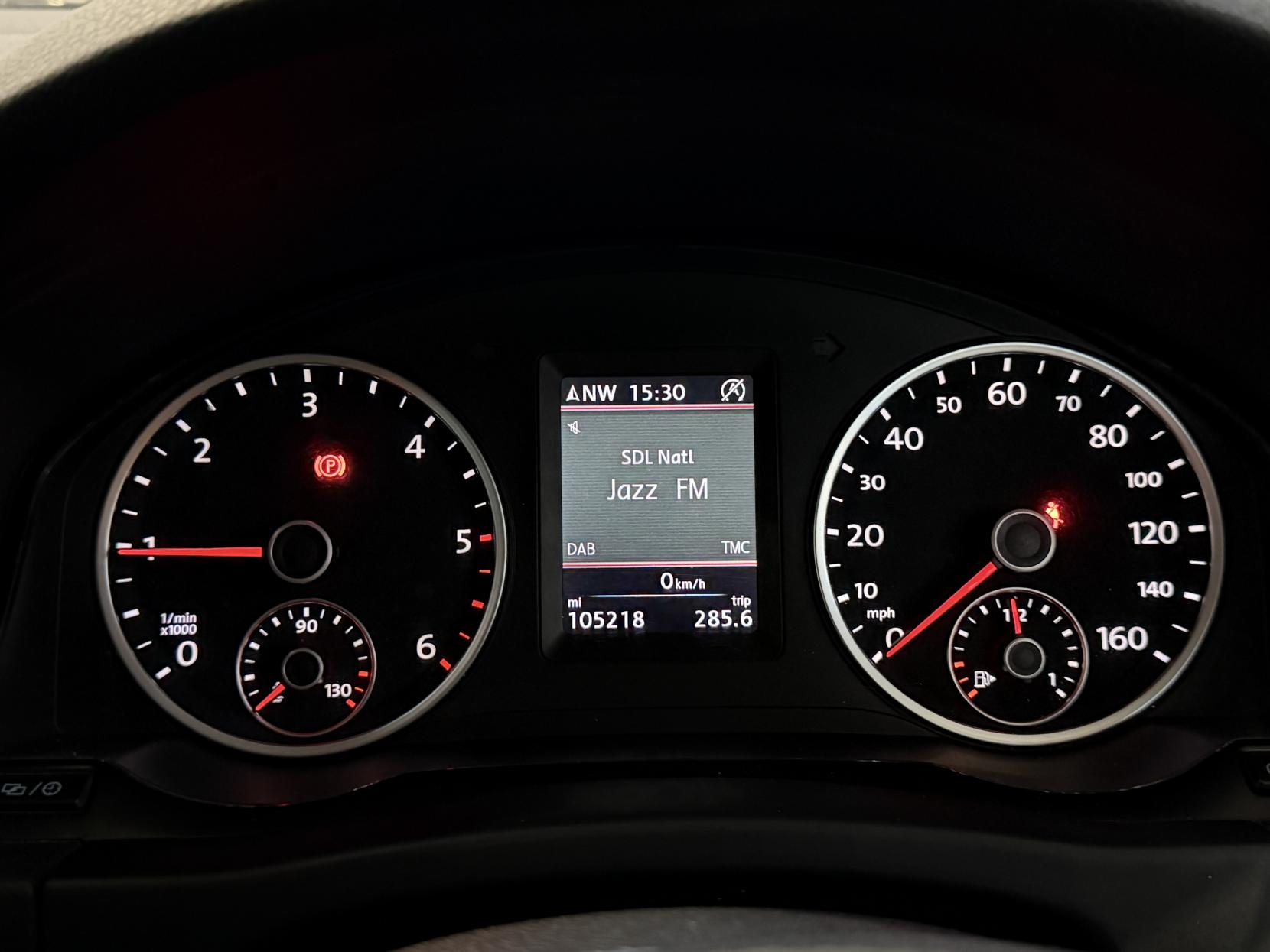 Volkswagen Tiguan 2.0 TDI BlueMotion Tech SE SUV 5dr Diesel Manual 2WD Euro 5 (s/s) (140 ps)