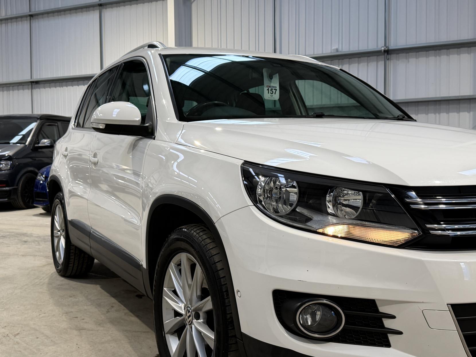 Volkswagen Tiguan 2.0 TDI BlueMotion Tech SE SUV 5dr Diesel Manual 2WD Euro 5 (s/s) (140 ps)