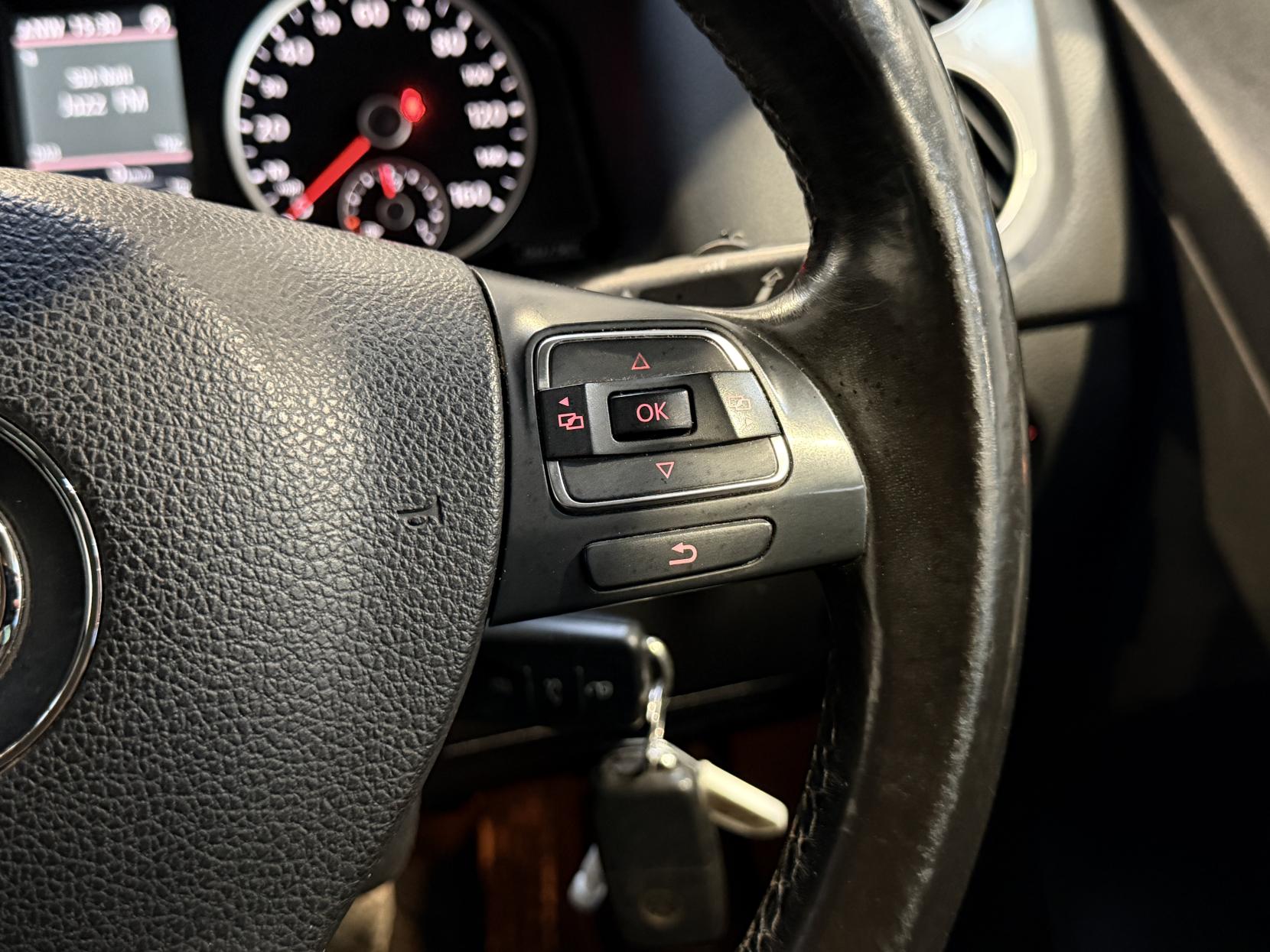 Volkswagen Tiguan 2.0 TDI BlueMotion Tech SE SUV 5dr Diesel Manual 2WD Euro 5 (s/s) (140 ps)