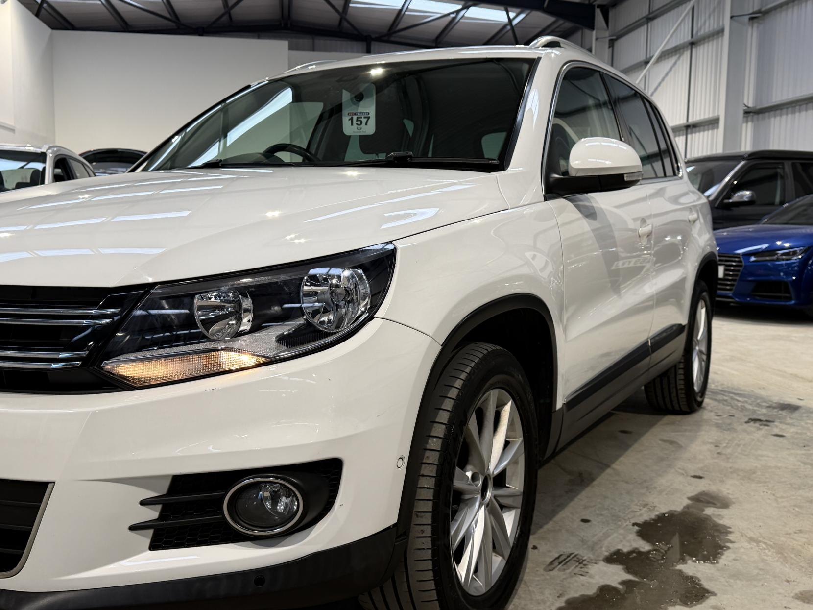 Volkswagen Tiguan 2.0 TDI BlueMotion Tech SE SUV 5dr Diesel Manual 2WD Euro 5 (s/s) (140 ps)