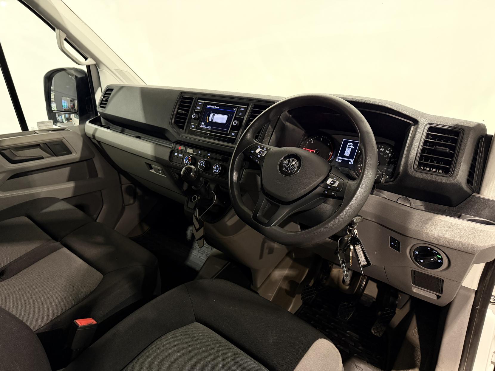 Volkswagen Crafter 2.0 TDI CR35 Trendline Panel Van 5dr Diesel Manual FWD MWB Euro 6 (s/s) (140 ps)